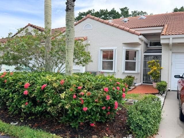 11132 S 180th Court S, Boca Raton, FL 33498