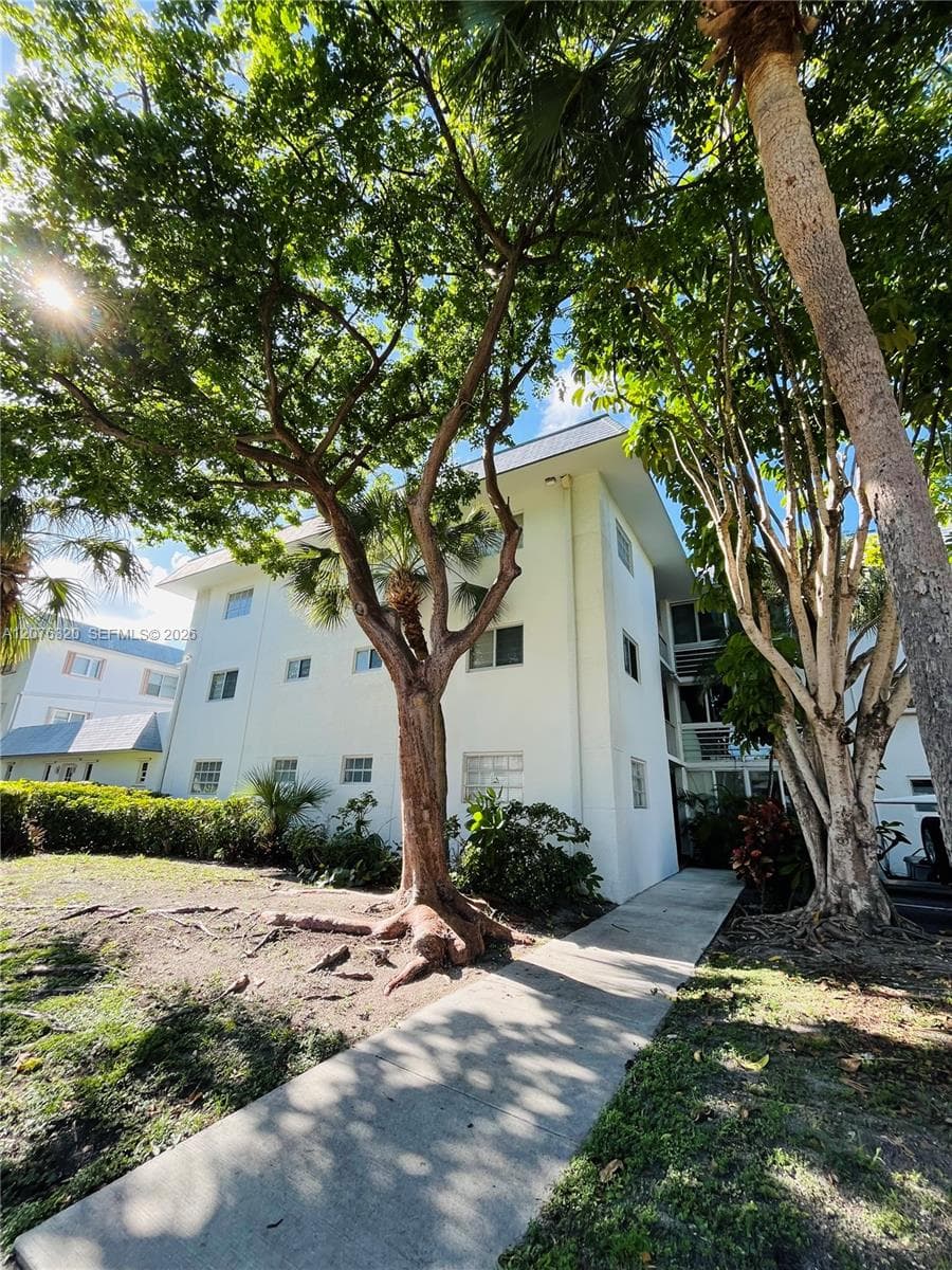 251 Galen Dr # 101E, Key Biscayne, FL 33149 — zdjęcie 3