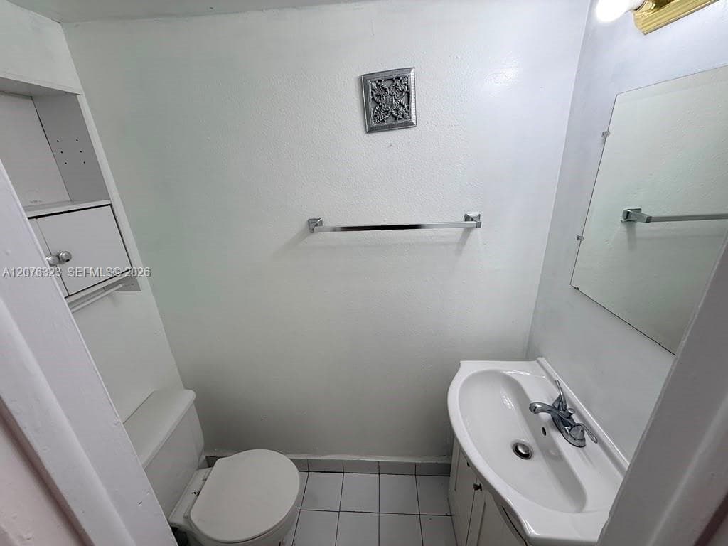 1300 W 47th Pl # 216A, Hialeah, FL 33012 — zdjęcie 4