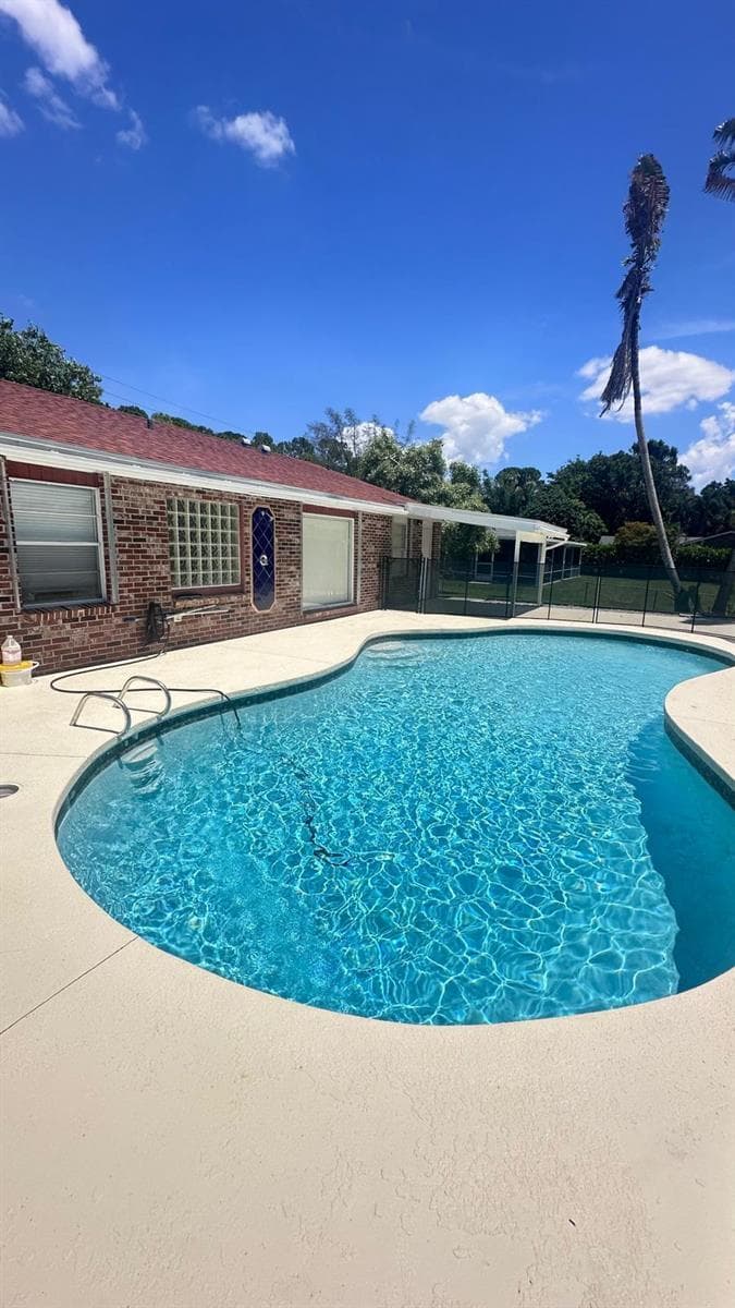 8102 PIONEER Road, Royal Palm Beach, FL 33411 — zdjęcie 5