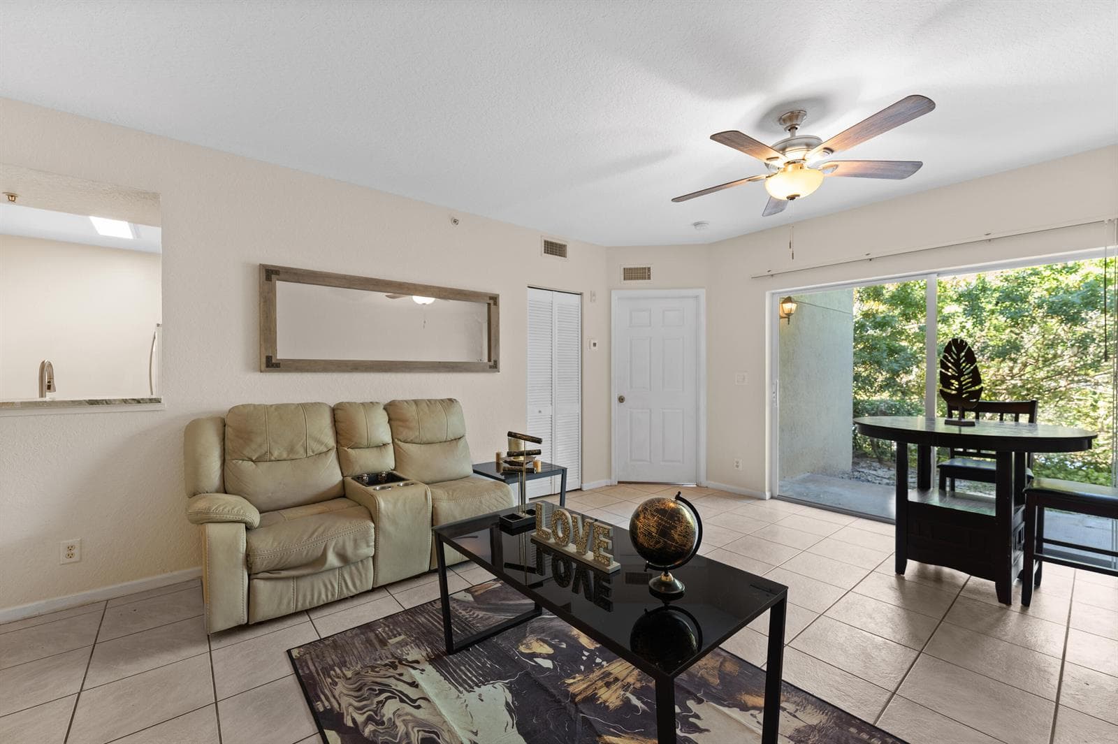1165 Golden Lakes Boulevard # 1212, West Palm Beach, FL 33411 — zdjęcie 2
