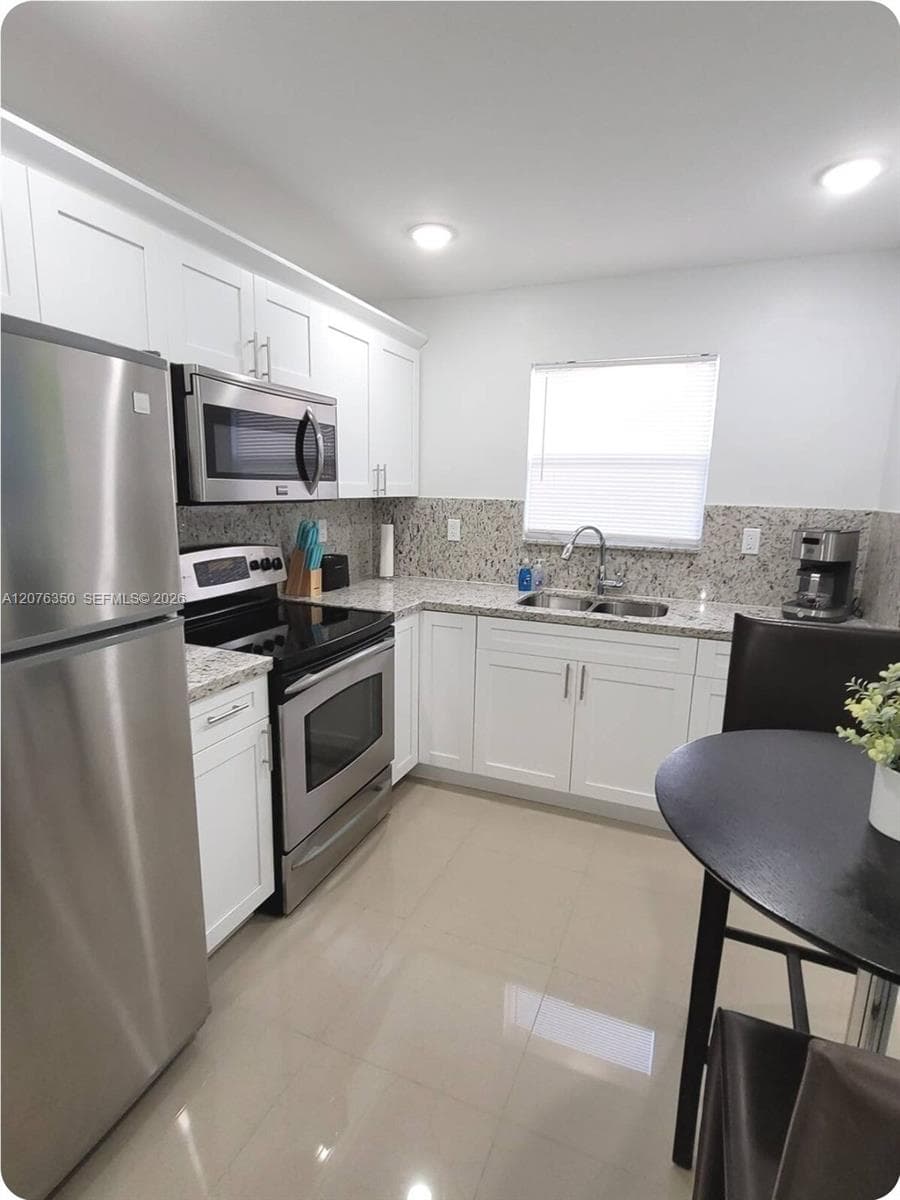 1723 Wiley St # XX, Hollywood, FL 33020 — zdjęcie 3