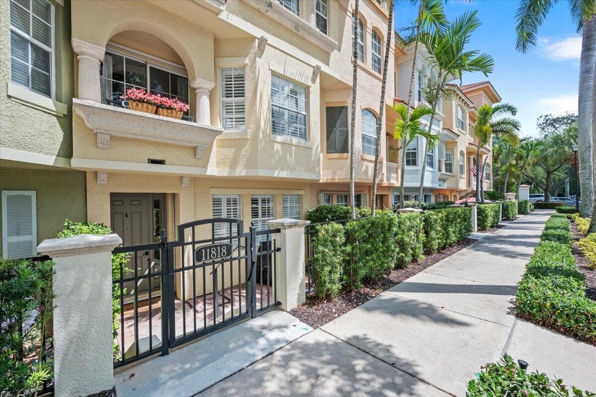 11818 Valencia Gardens Avenue, Palm Beach Gardens, FL 33410 — zdjęcie 2