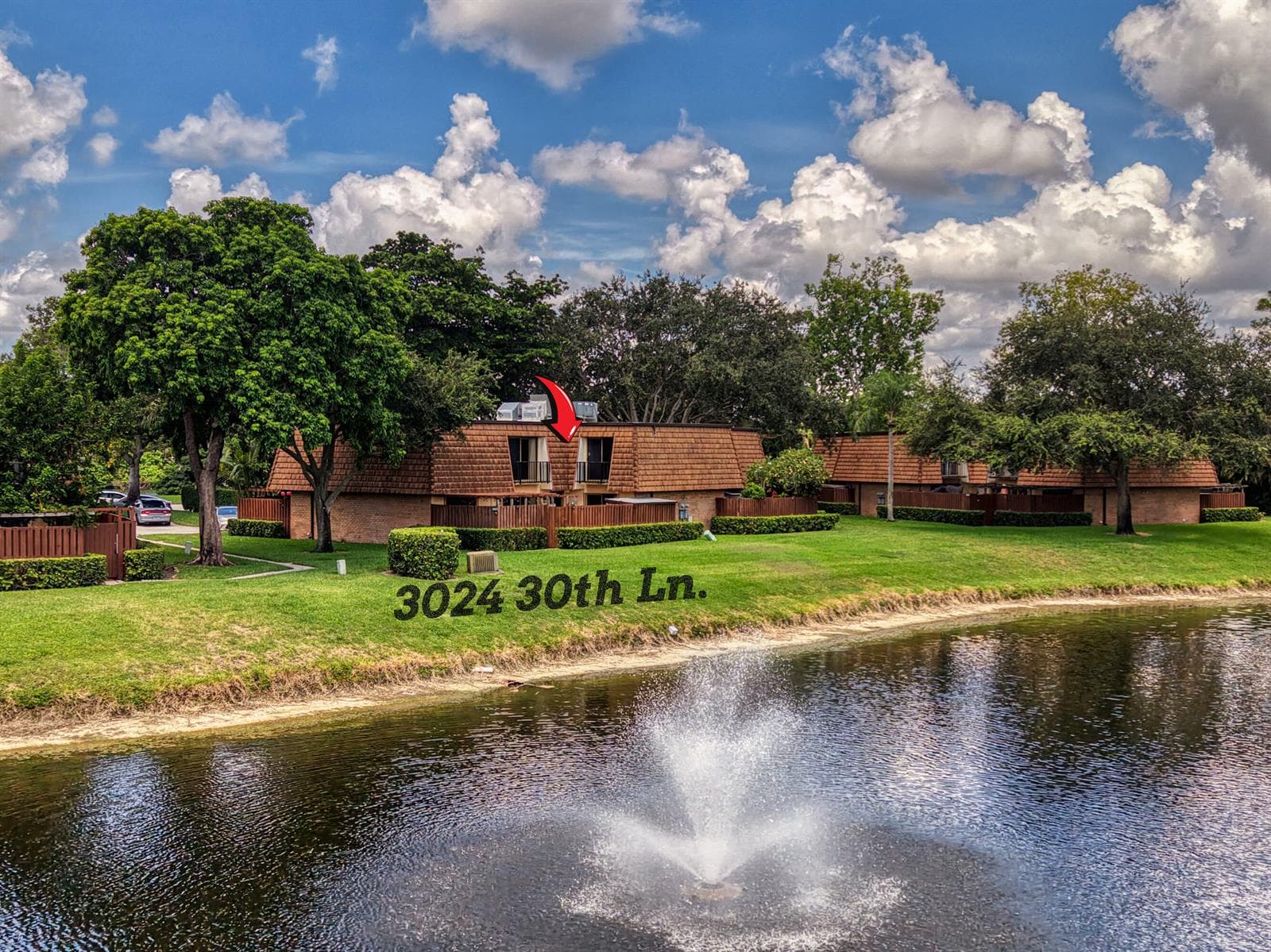 3024 30TH Lane, FL 33463 — zdjęcie 3