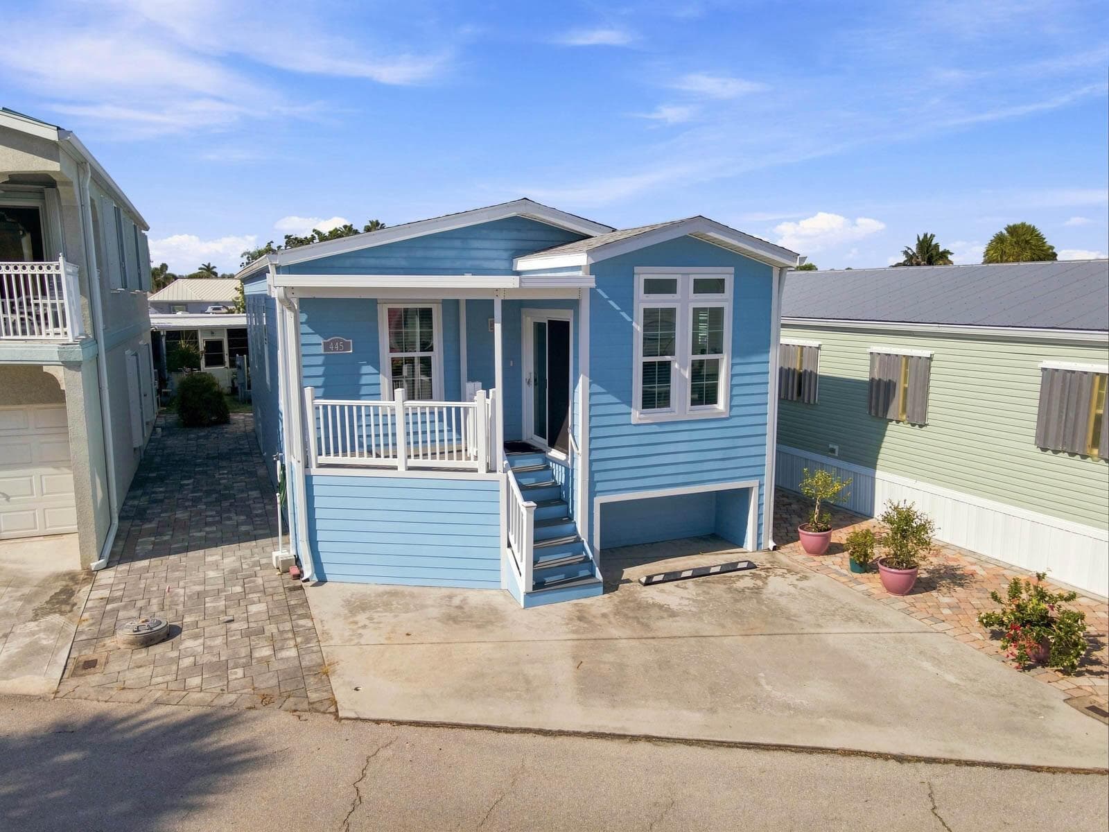445 NETTLES Boulevard, Jensen Beach, FL 34957 — zdjęcie 2