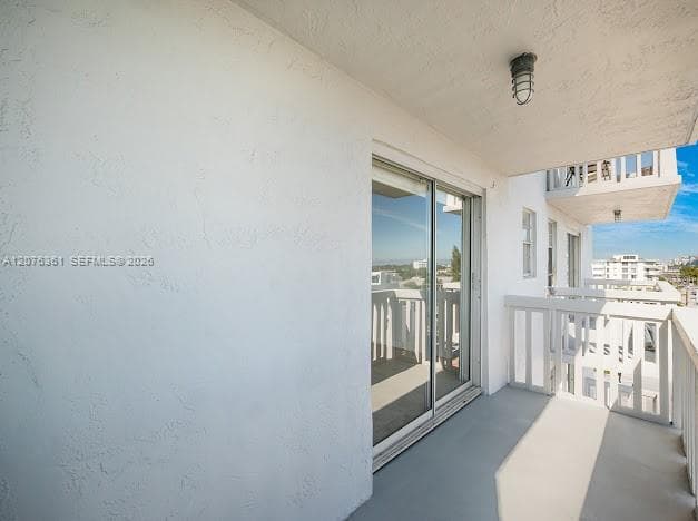 7620 Carlyle Ave # 606, Miami Beach, FL 33141 — zdjęcie 2