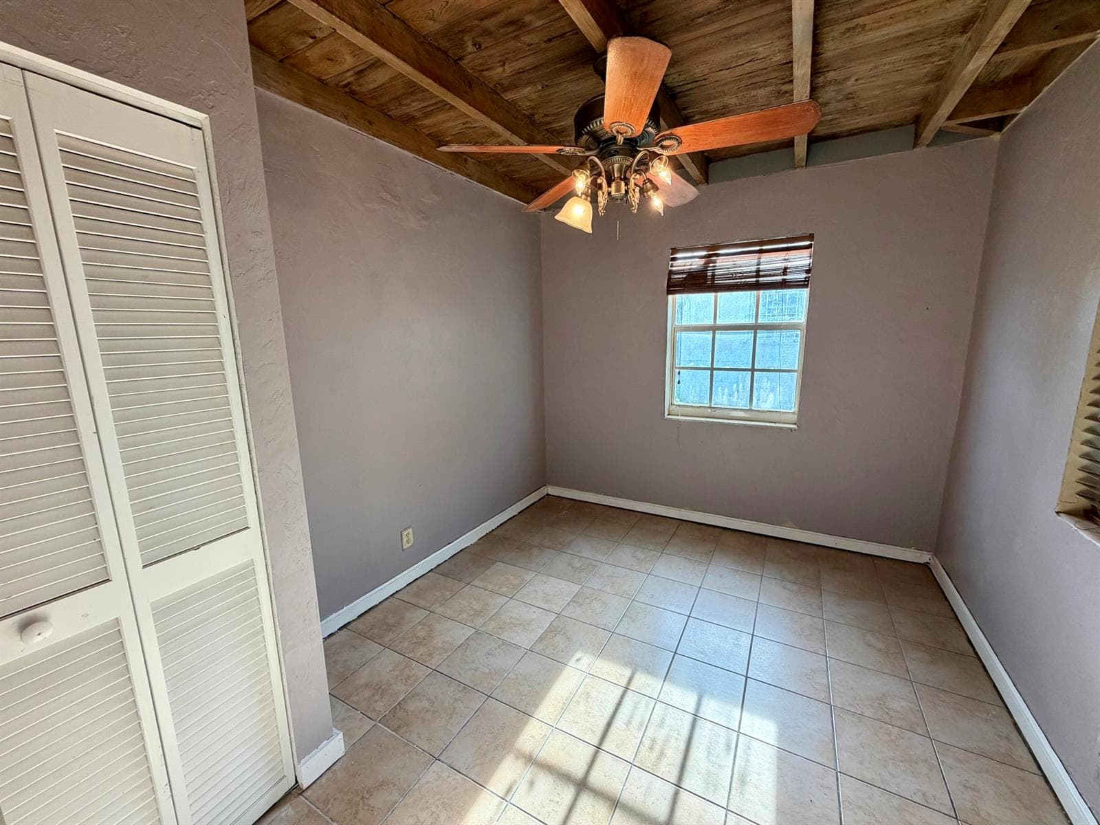 1061 W 4TH Street, Riviera Beach, FL 33404 — zdjęcie 5
