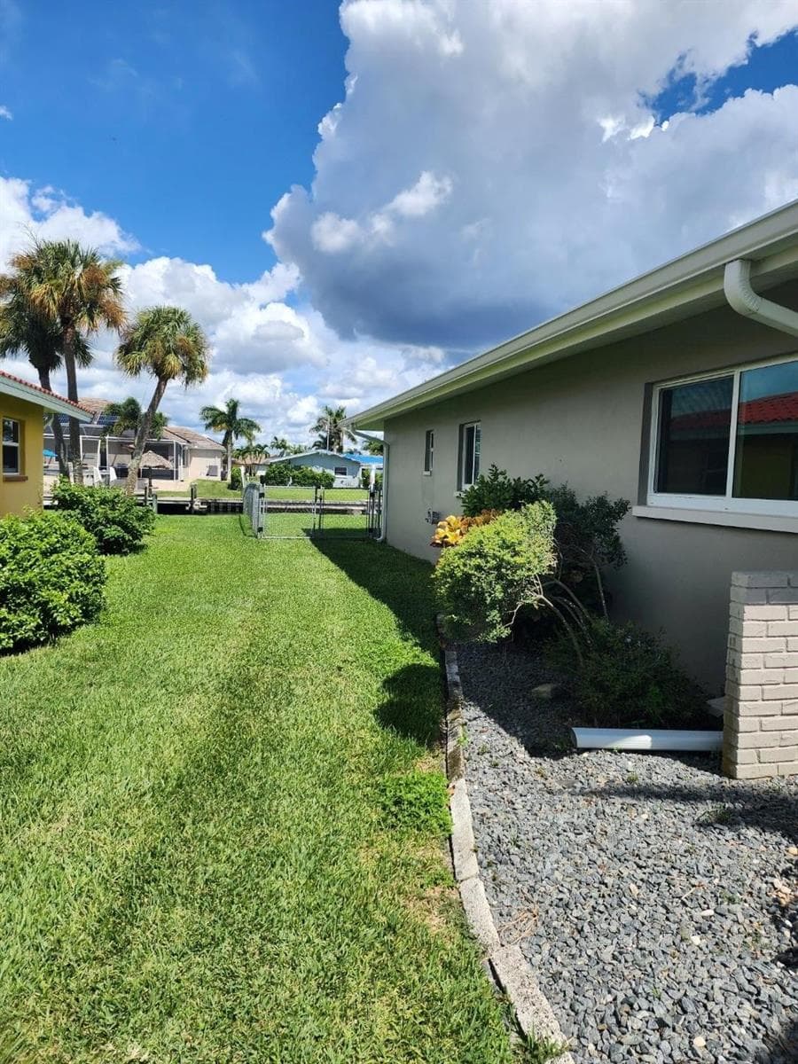 5325 COCOA Court, Cape Coral, FL 33904 — zdjęcie 5