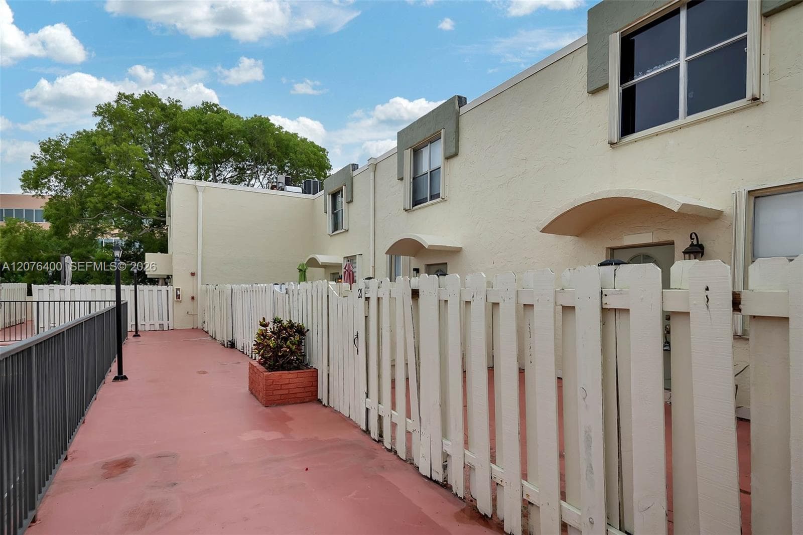 1655 NE 115th St # 21B, Miami, FL 33181 — zdjęcie 2