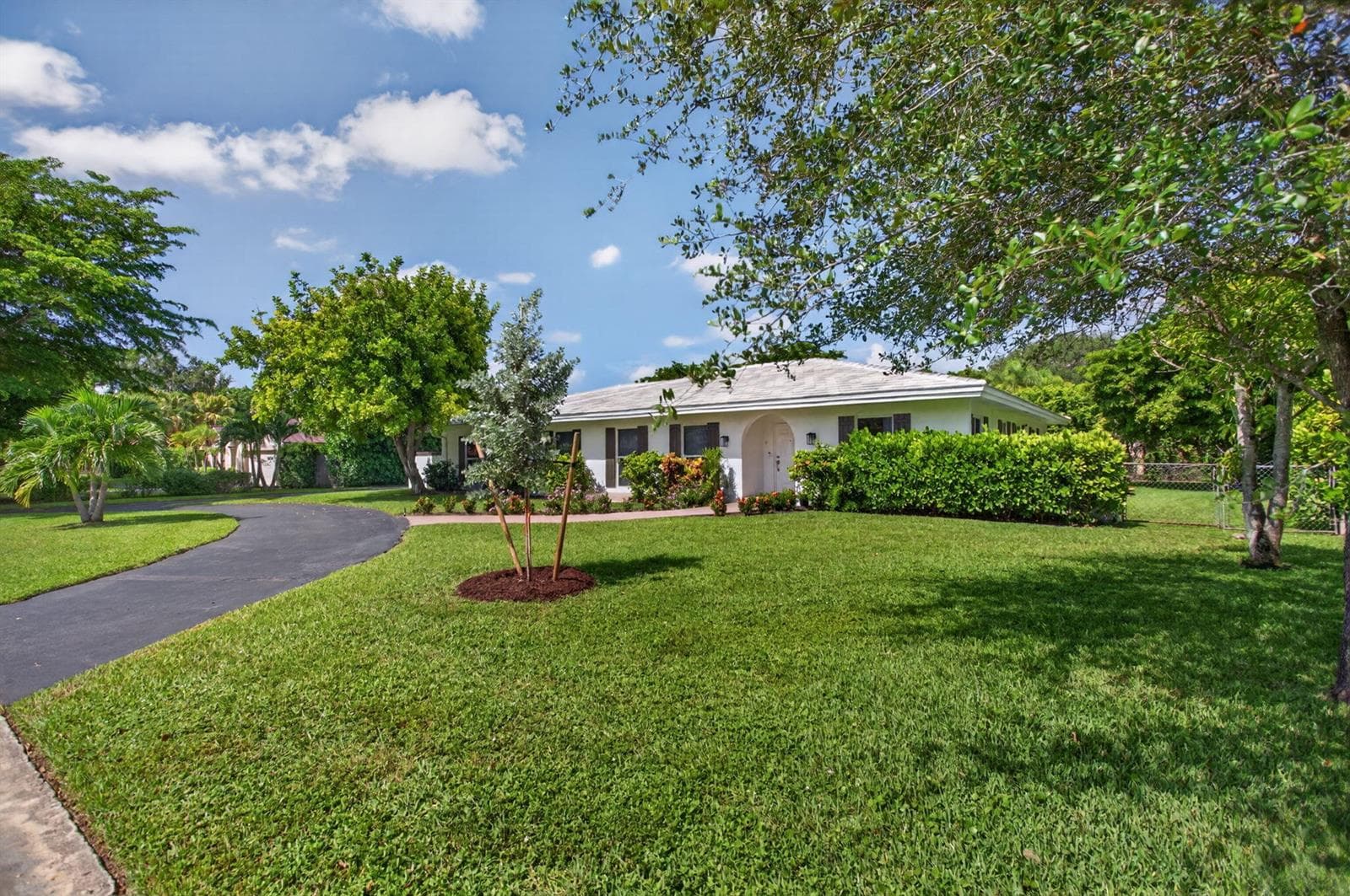 2400 NW 105TH Terrace, Coral Springs, FL 33065 — zdjęcie 2