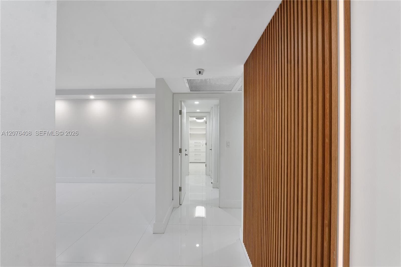 90 Edgewater Dr # 104, Coral Gables, FL 33133 — zdjęcie 2