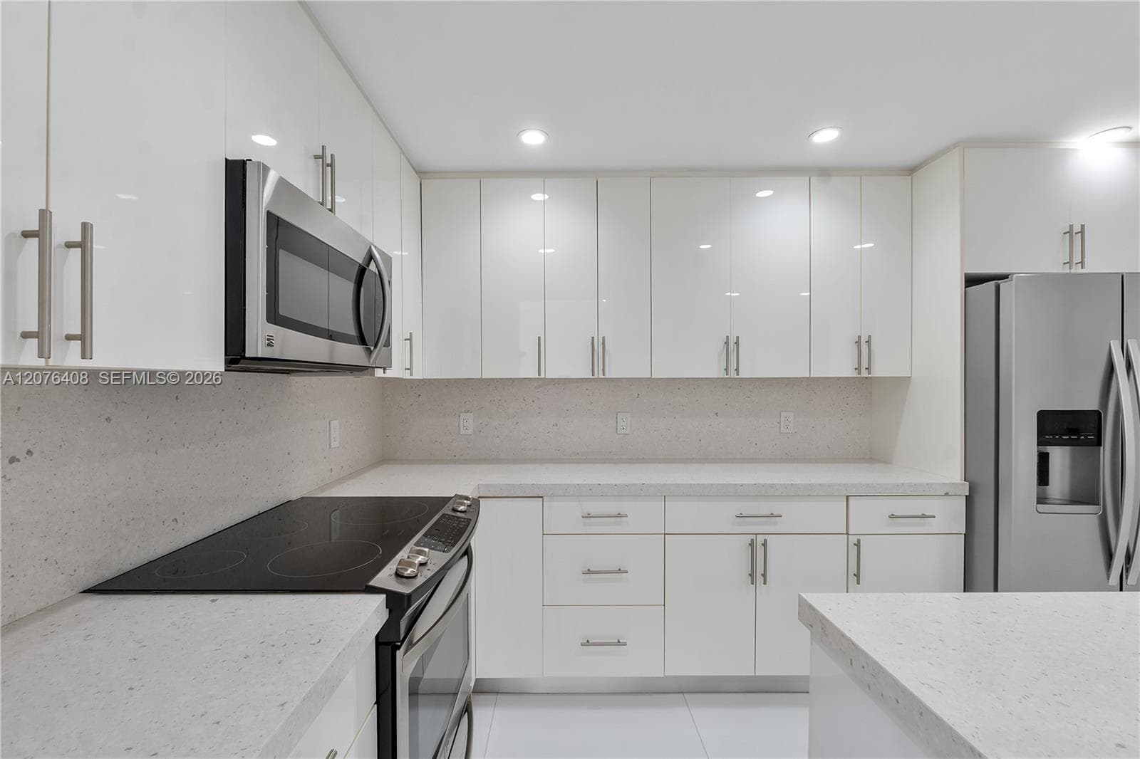 90 Edgewater Dr # 104, Coral Gables, FL 33133 — zdjęcie 3