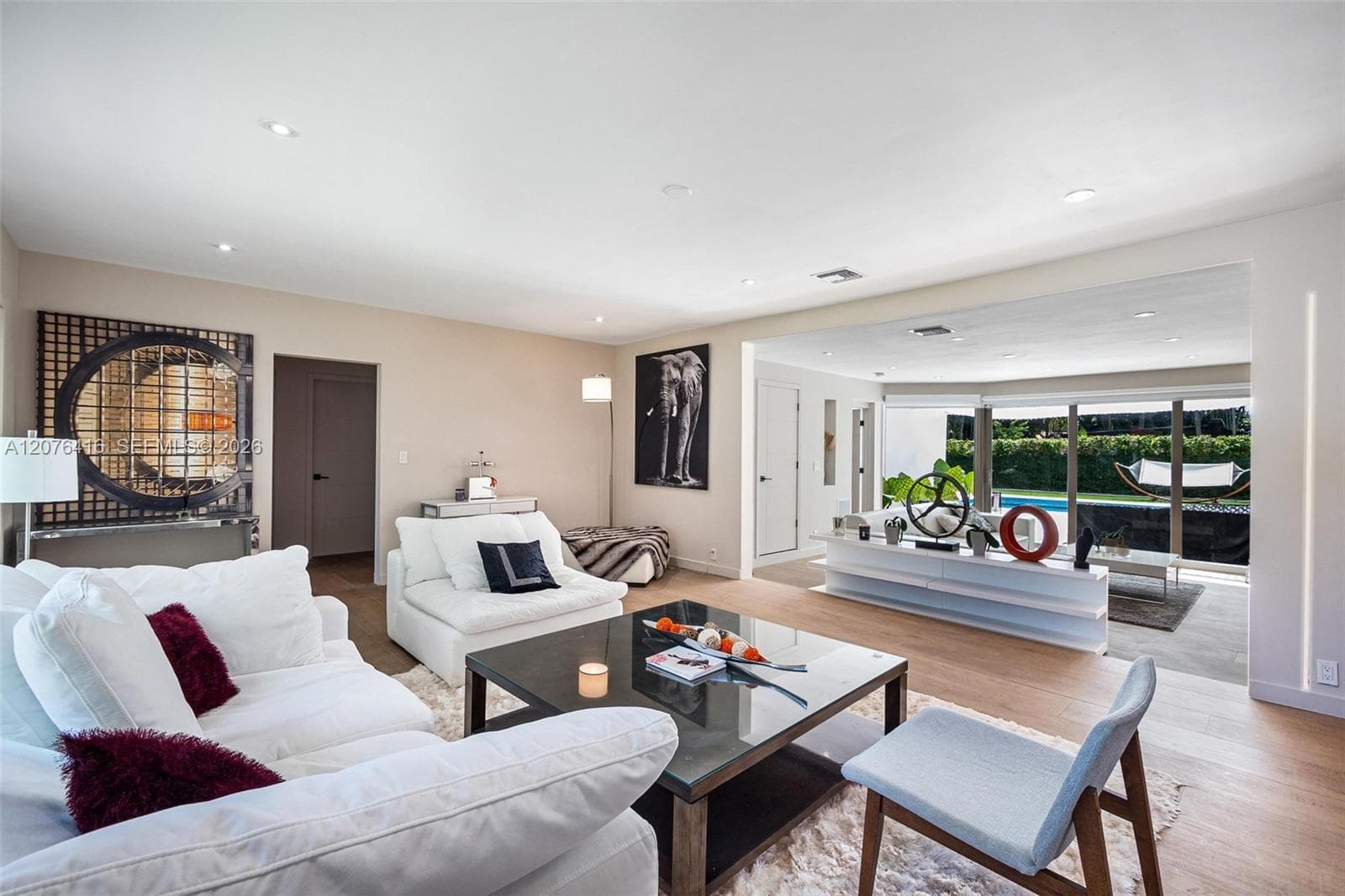 10658 NE 11th Ave, Miami Shores, FL 33138 — zdjęcie 4