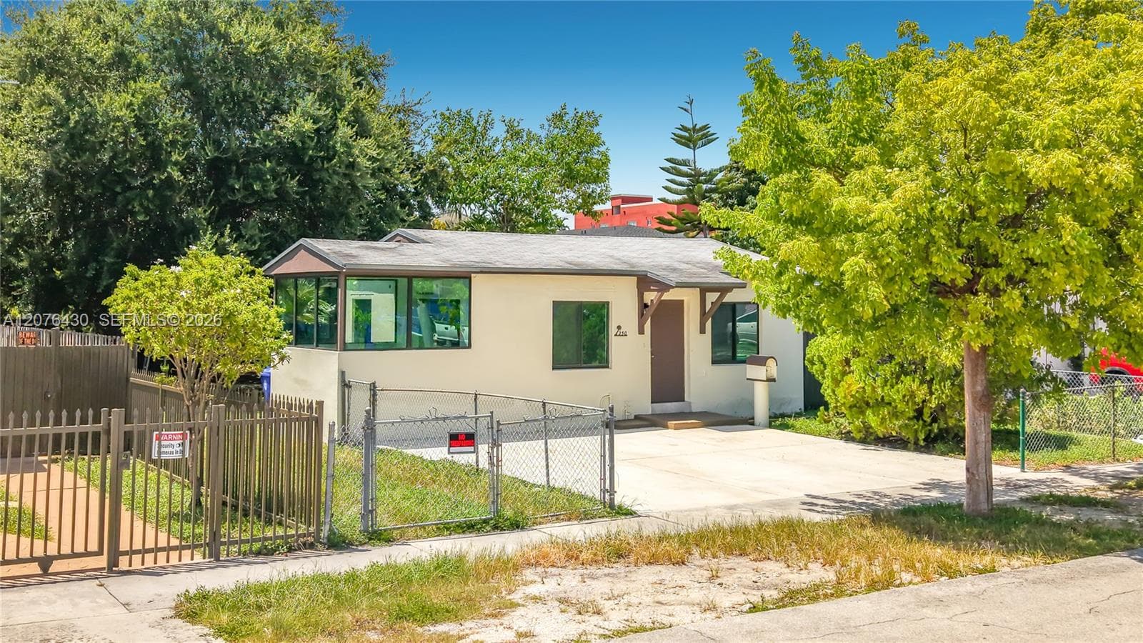 230 NW 56th Ct, Miami, FL 33126 — zdjęcie 2