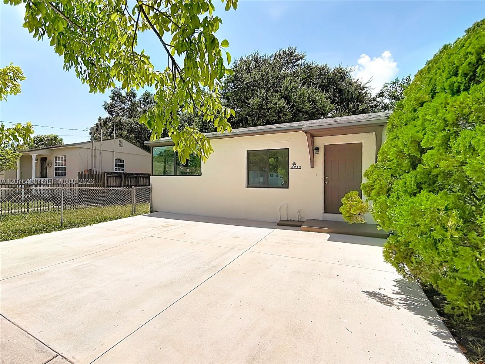 230 NW 56th Ct, Miami, FL 33126 — zdjęcie 3