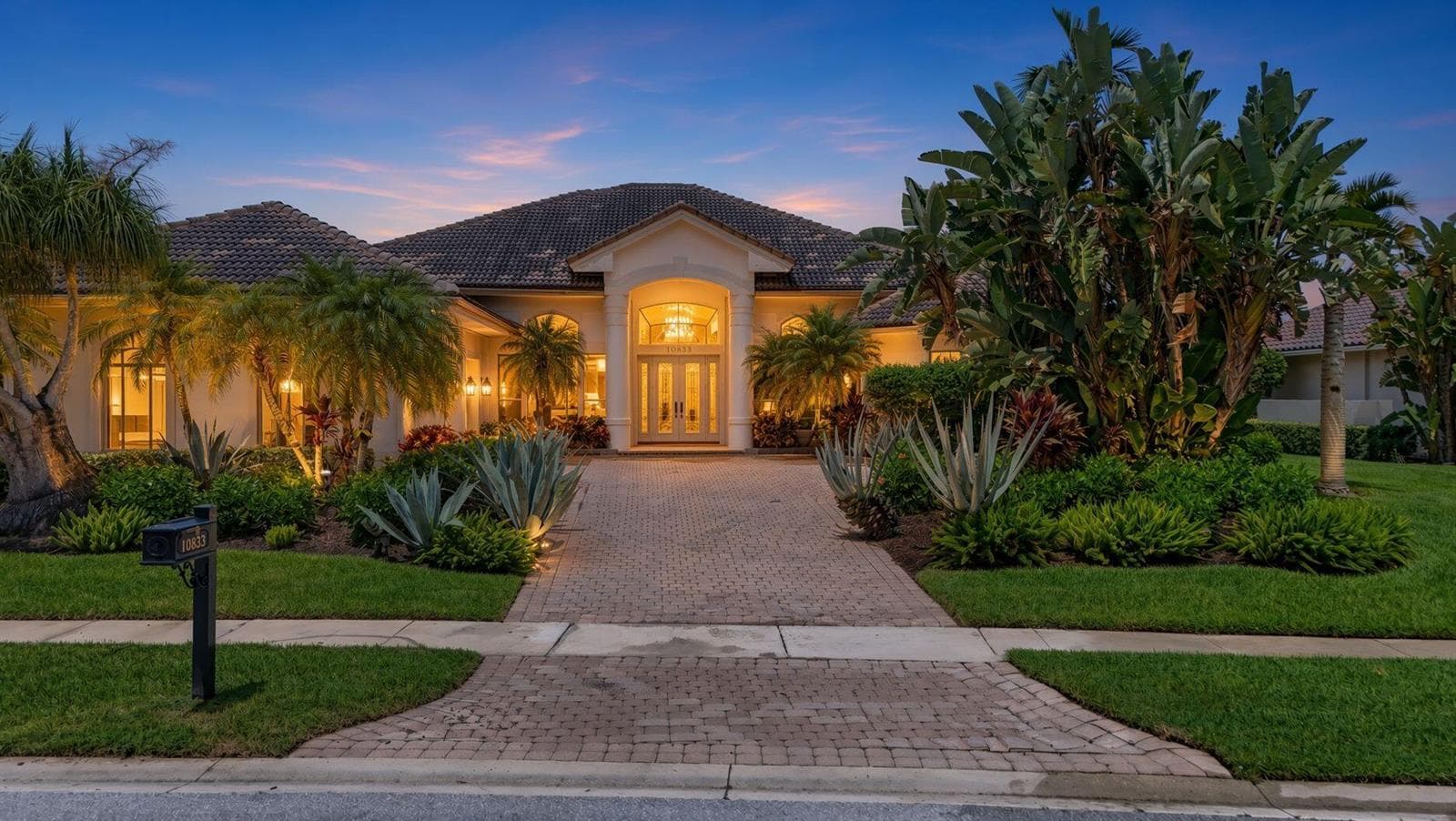 10833 Egret Pointe Lane, West Palm Beach, FL 33412