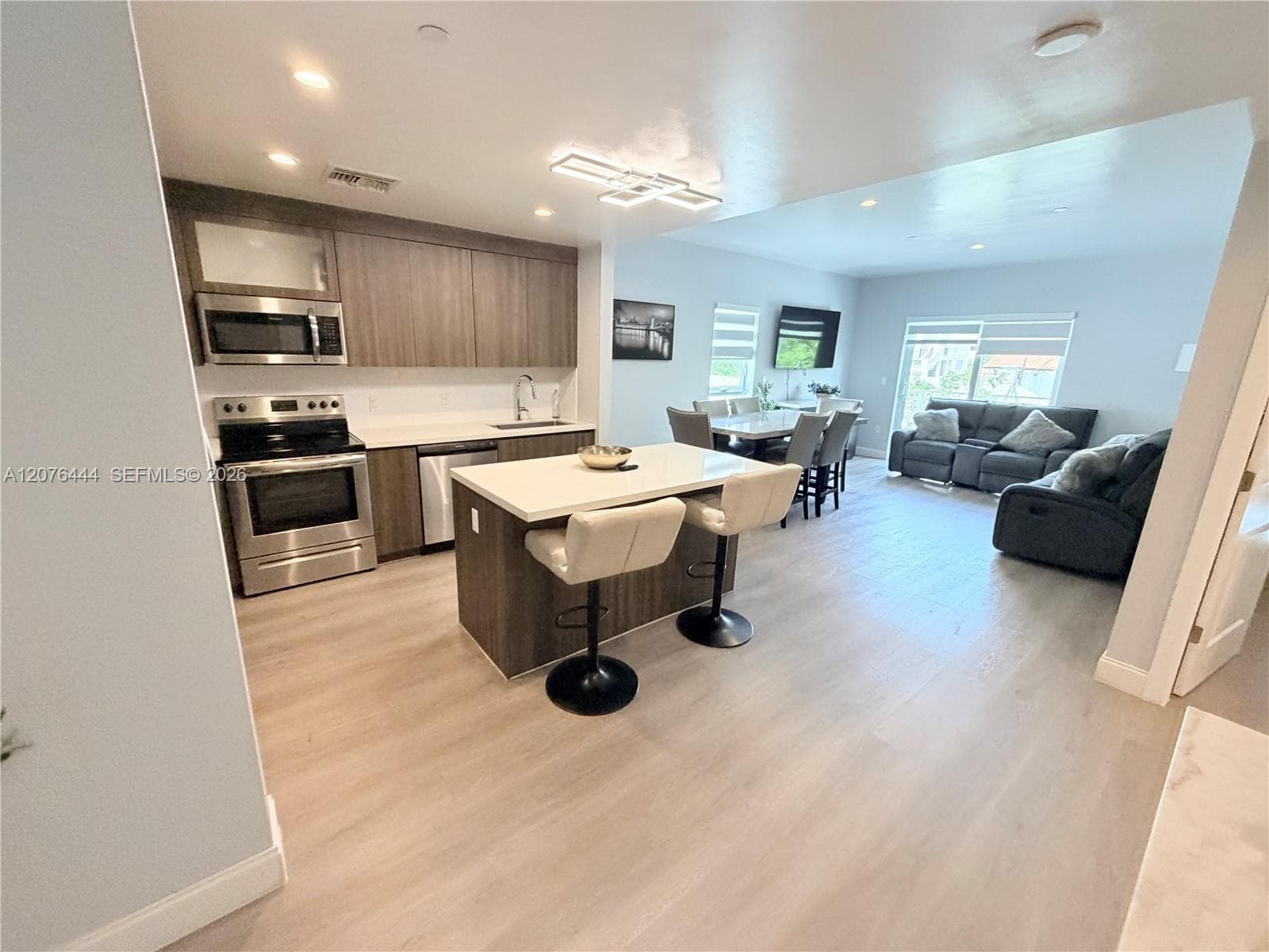 1938 Jackson St # 202, Hollywood, FL 33020 — zdjęcie 2