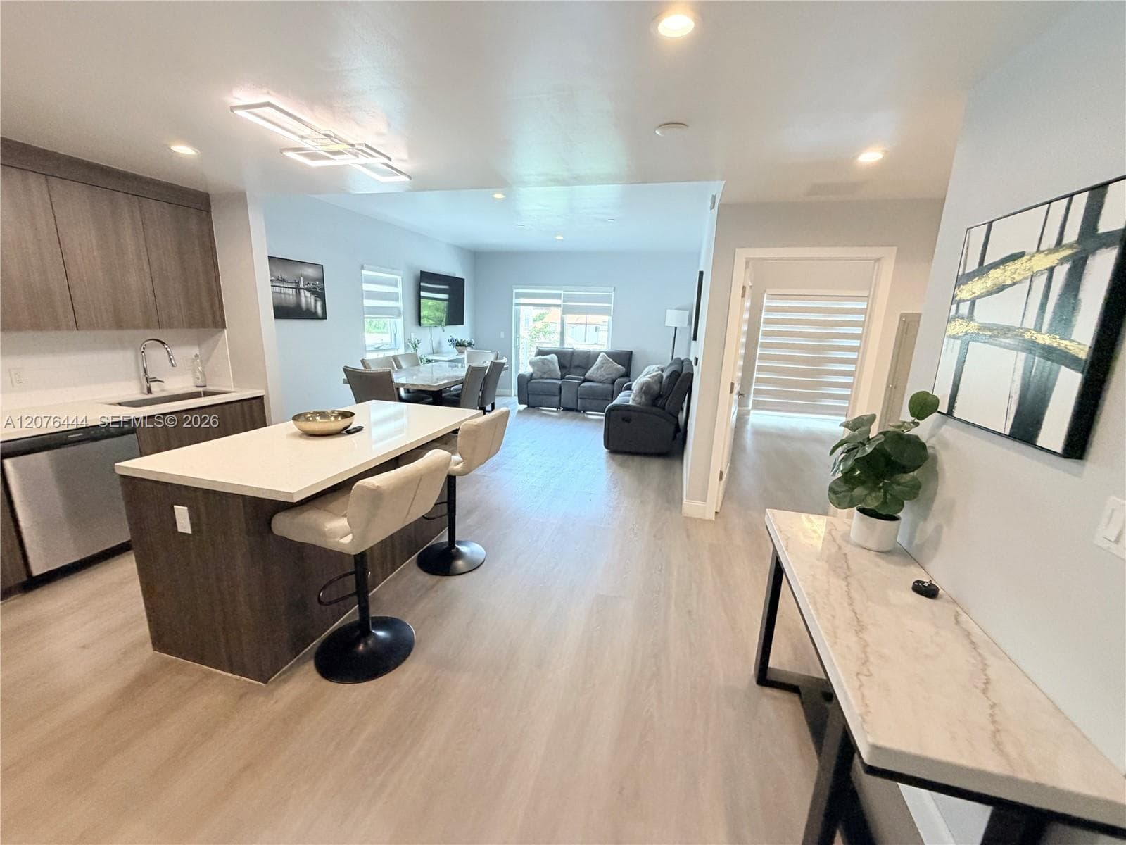 1938 Jackson St # 202, Hollywood, FL 33020