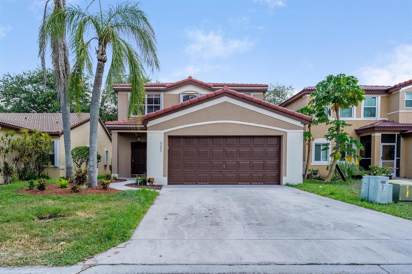 4250 NW 1st Place, Deerfield Beach, FL 33442 — zdjęcie 2