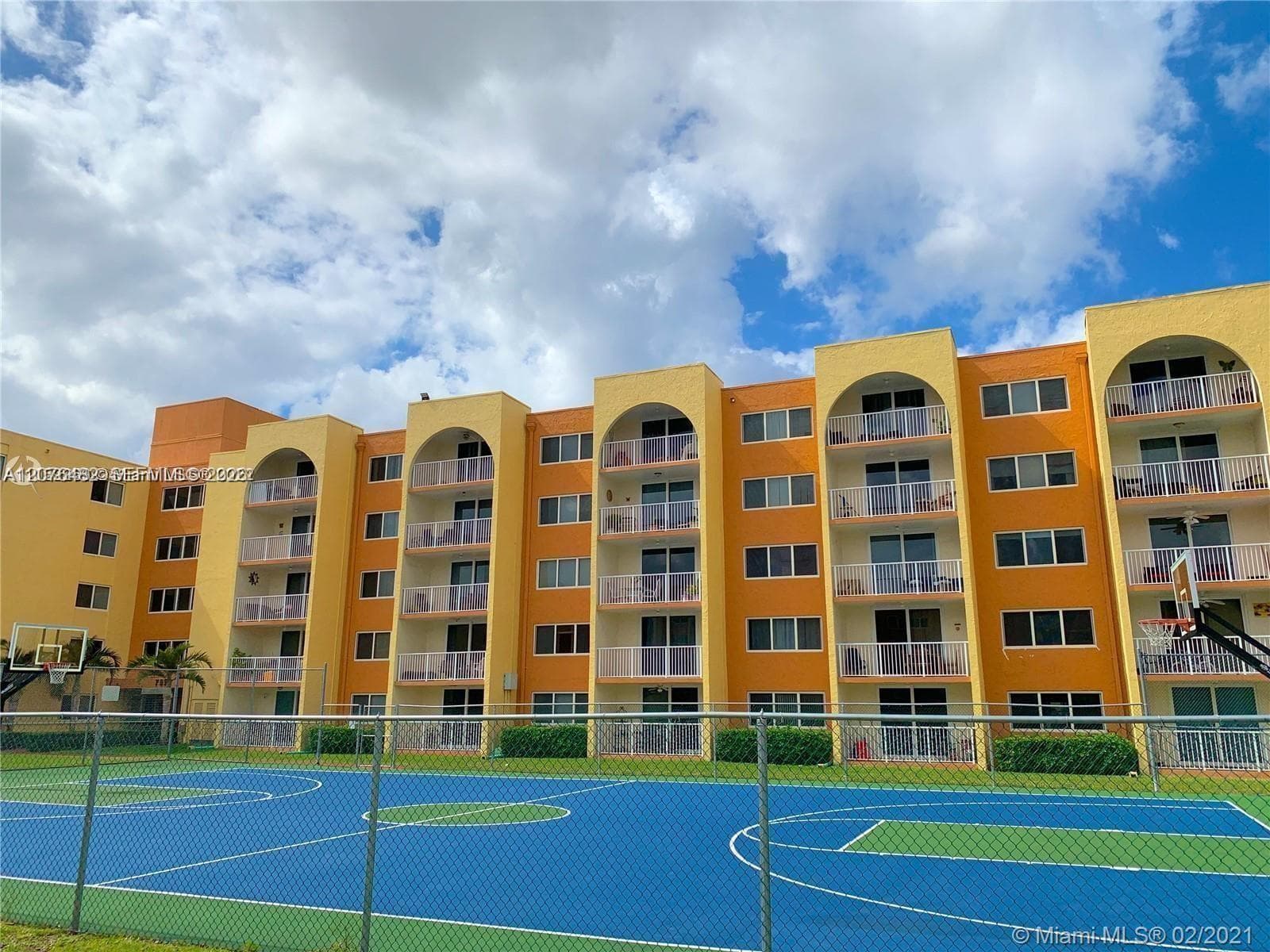 7010 NW 186th St # 5-506, Hialeah, FL 33015 — zdjęcie 4
