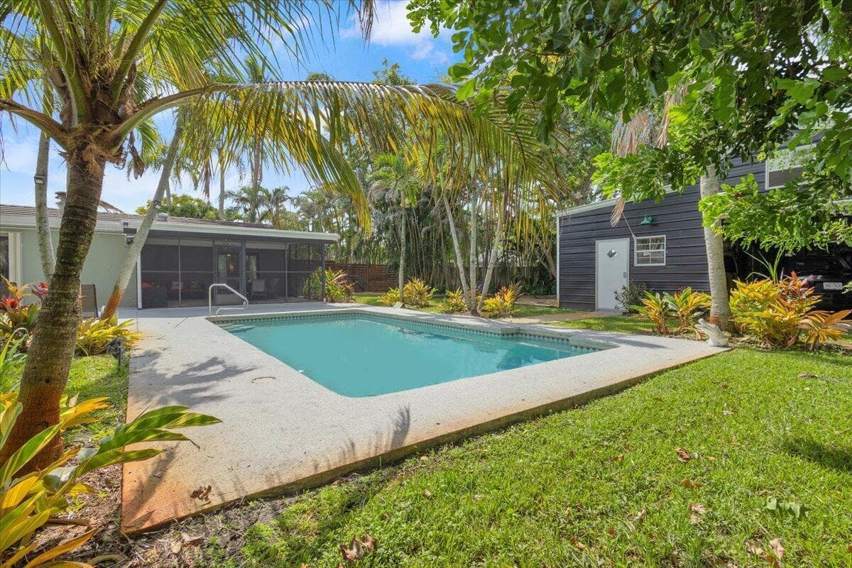 2488 NW South Manor Avenue, Stuart, FL 34994