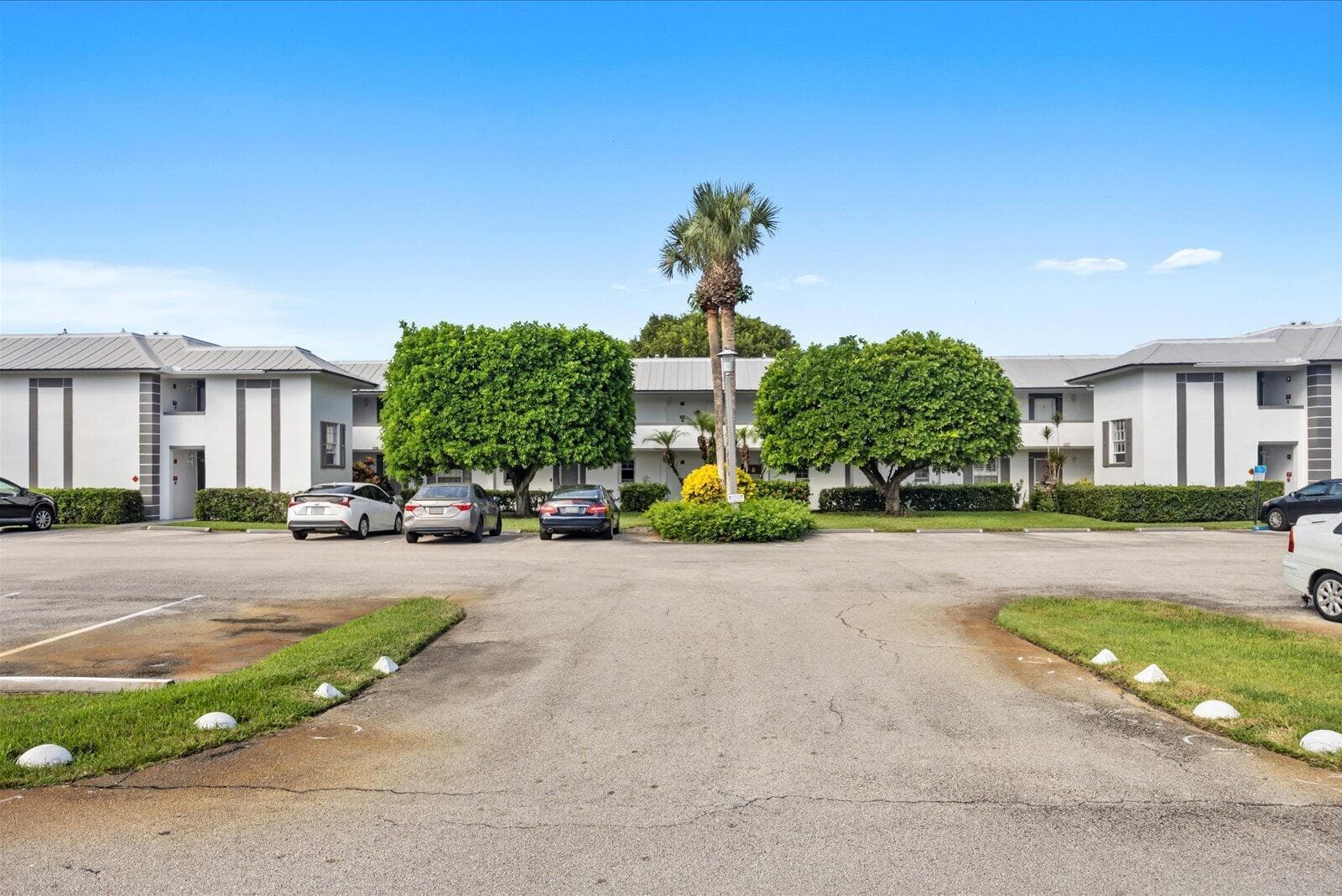 801 SE Central Parkway # 14, Stuart, FL 34994