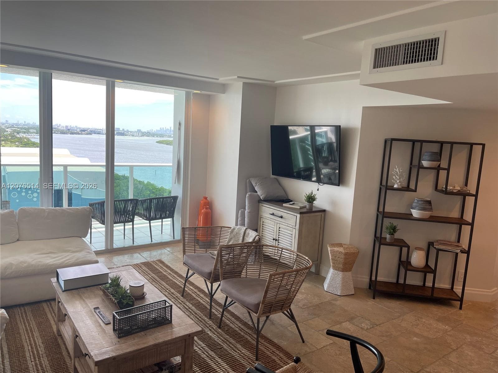 100 Bayview Dr # 1924, Sunny Isles Beach, FL 33160 — zdjęcie 3