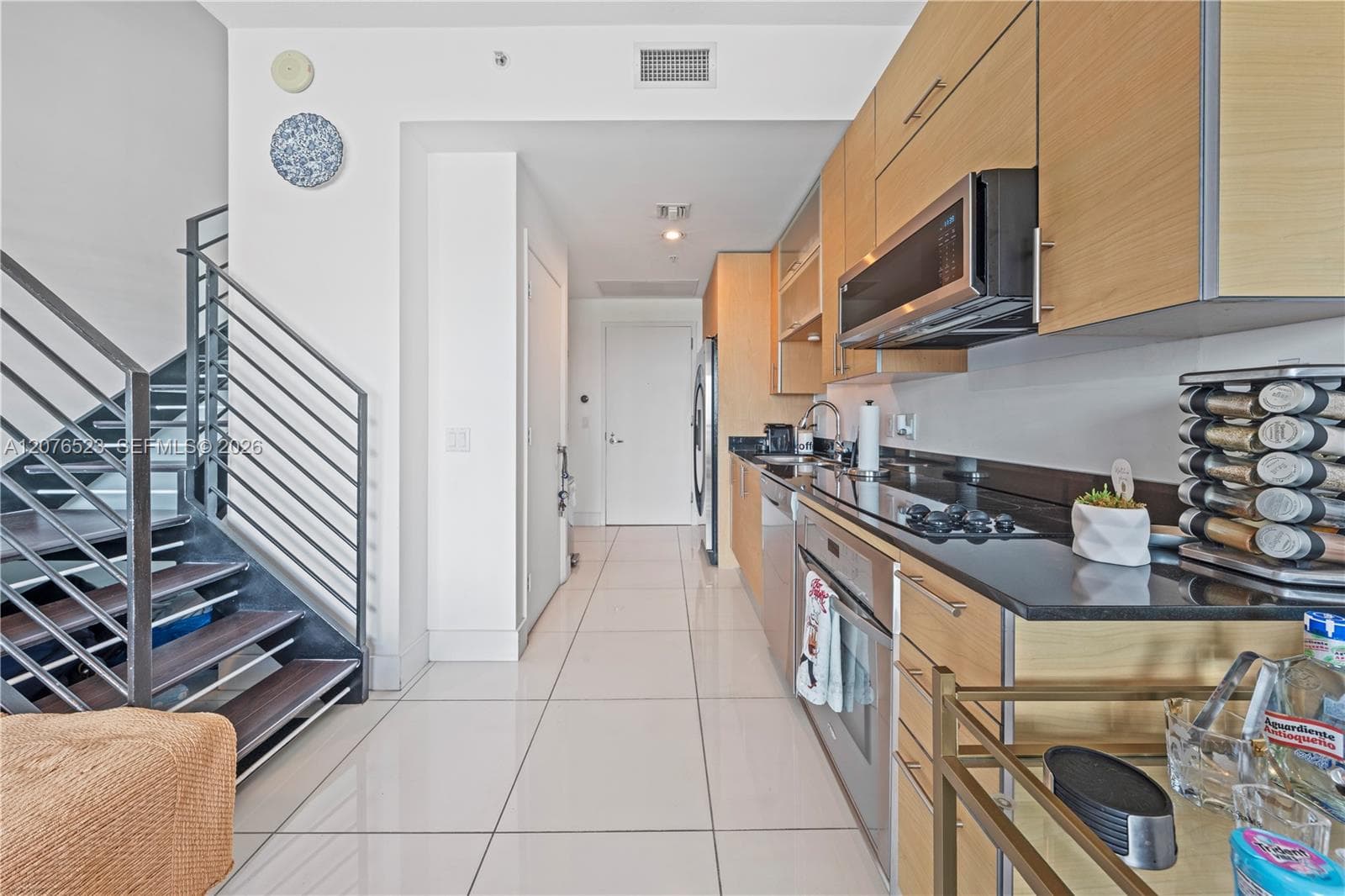 60 SW 13th St # 2403, Miami, FL 33130 — zdjęcie 4