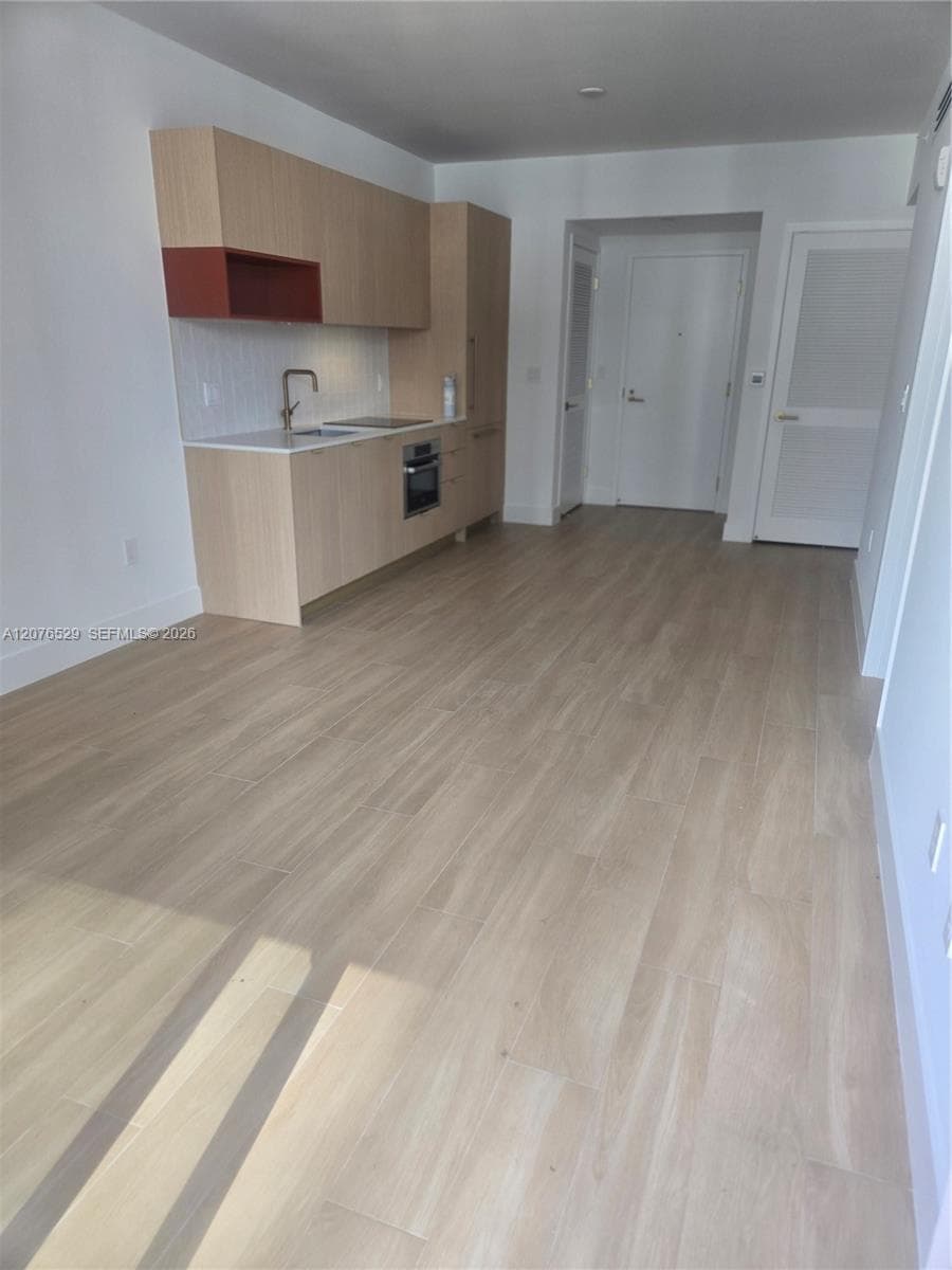 90 NE 32nd St # 605, Miami, FL 33137 — zdjęcie 4