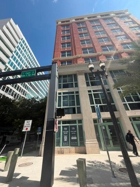 111 E Flagler St # 406, Miami, FL 33131 — zdjęcie 4