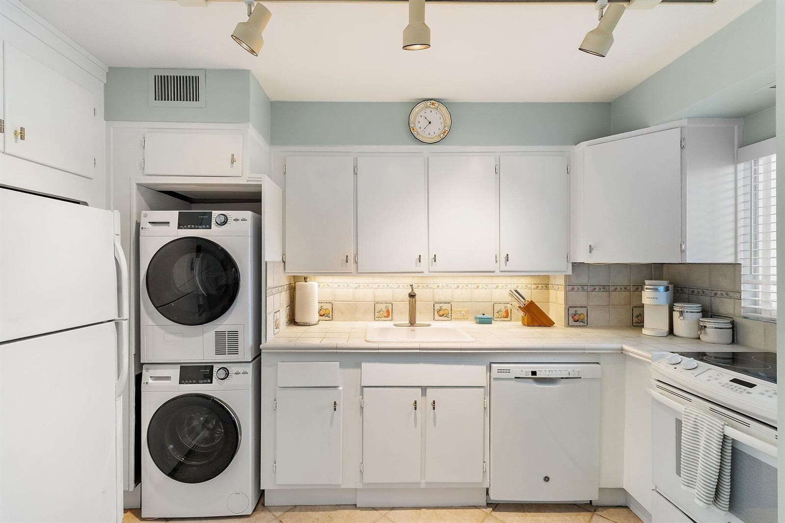 33 S Ocean Avenue # 206, Palm Beach Shores, FL 33404 — zdjęcie 3