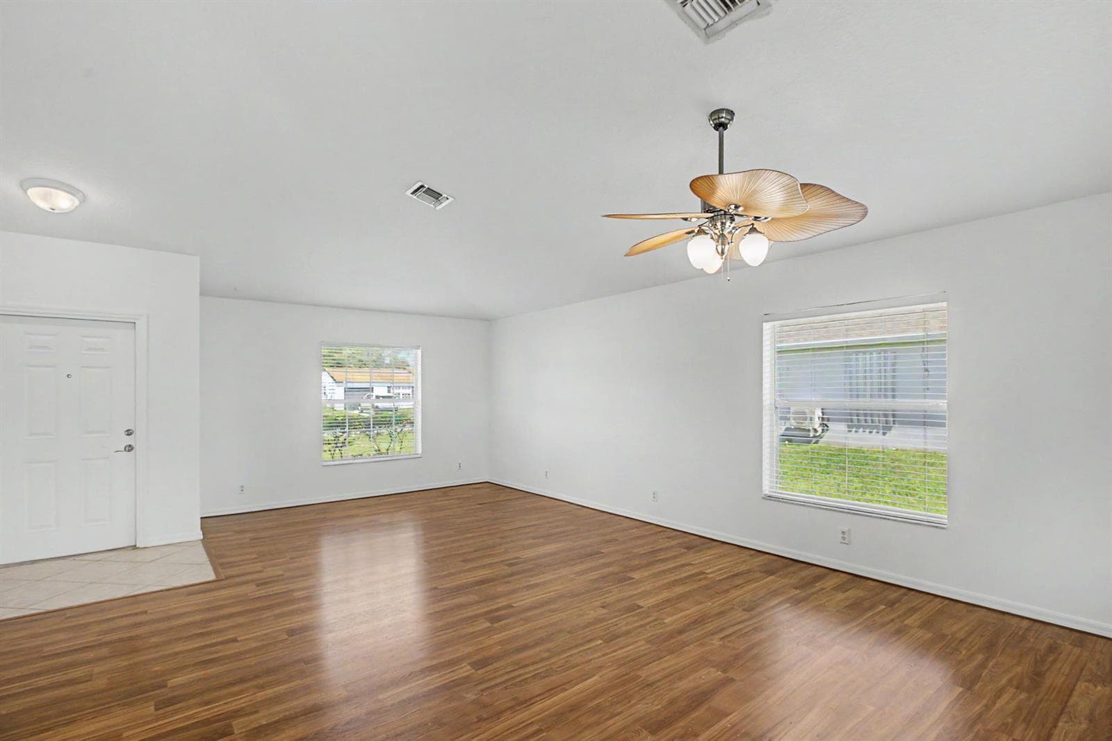 2585 SE LAKEWOOD Street, Port St. Lucie, FL 34952 — zdjęcie 4