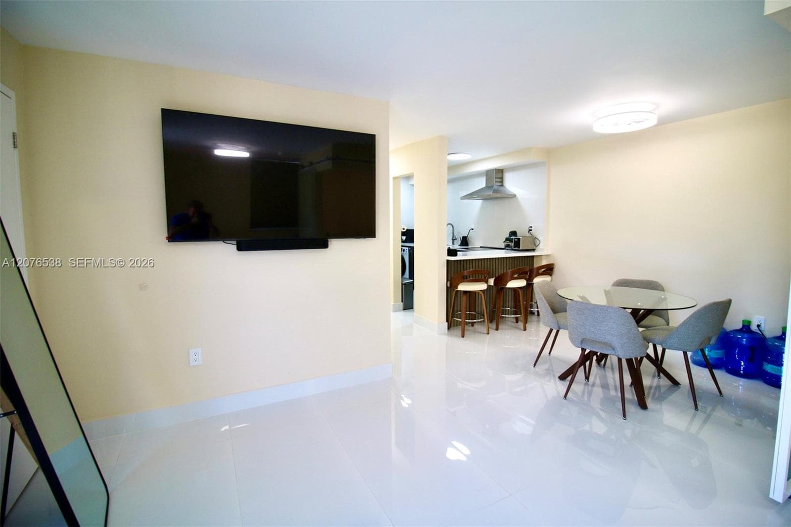 1255 Collins Ave # 304, Miami Beach, FL 33139 — zdjęcie 2