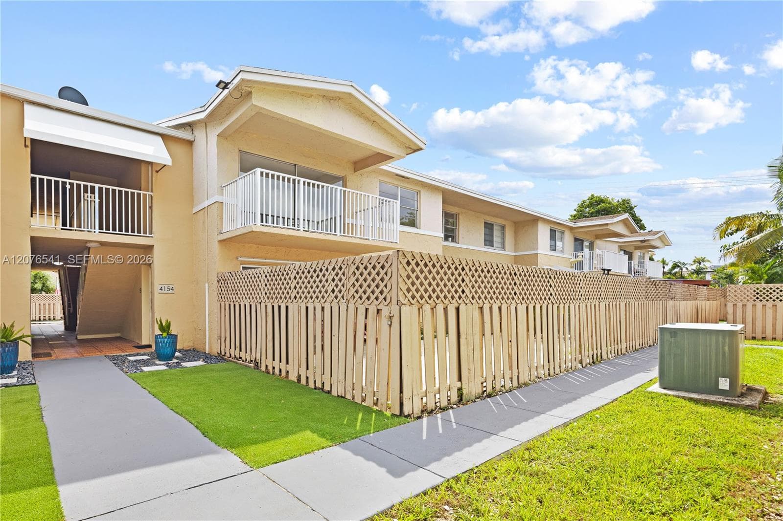 4154 NW 79th Ave # 2A, Doral, FL 33166 — zdjęcie 2