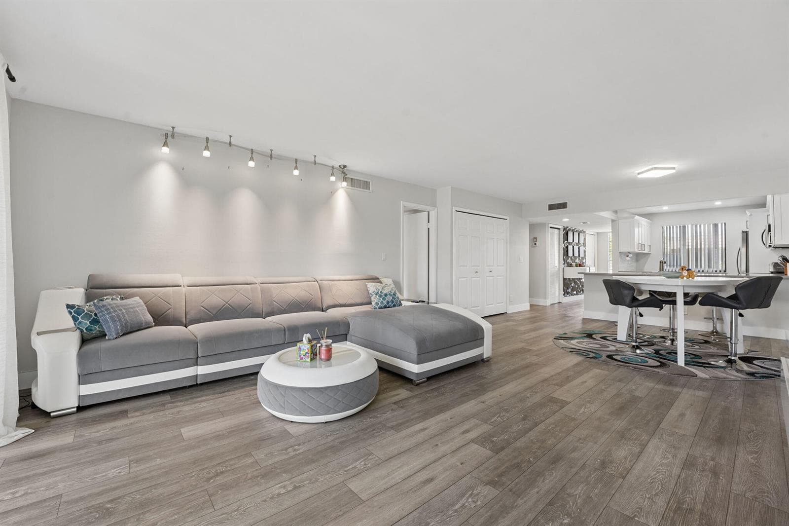 327 LAKEVIEW Drive # 203, Weston, FL 33326 — zdjęcie 5