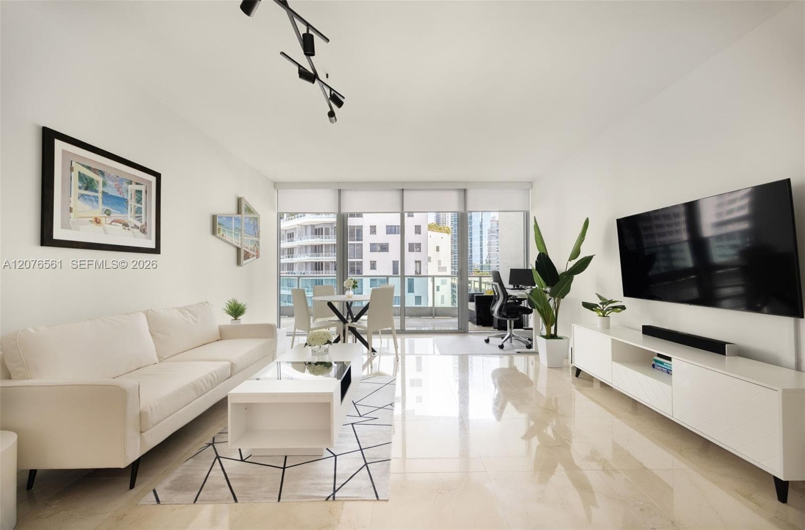 1331 Brickell Bay Dr # 904, Miami, FL 33131 — zdjęcie 3