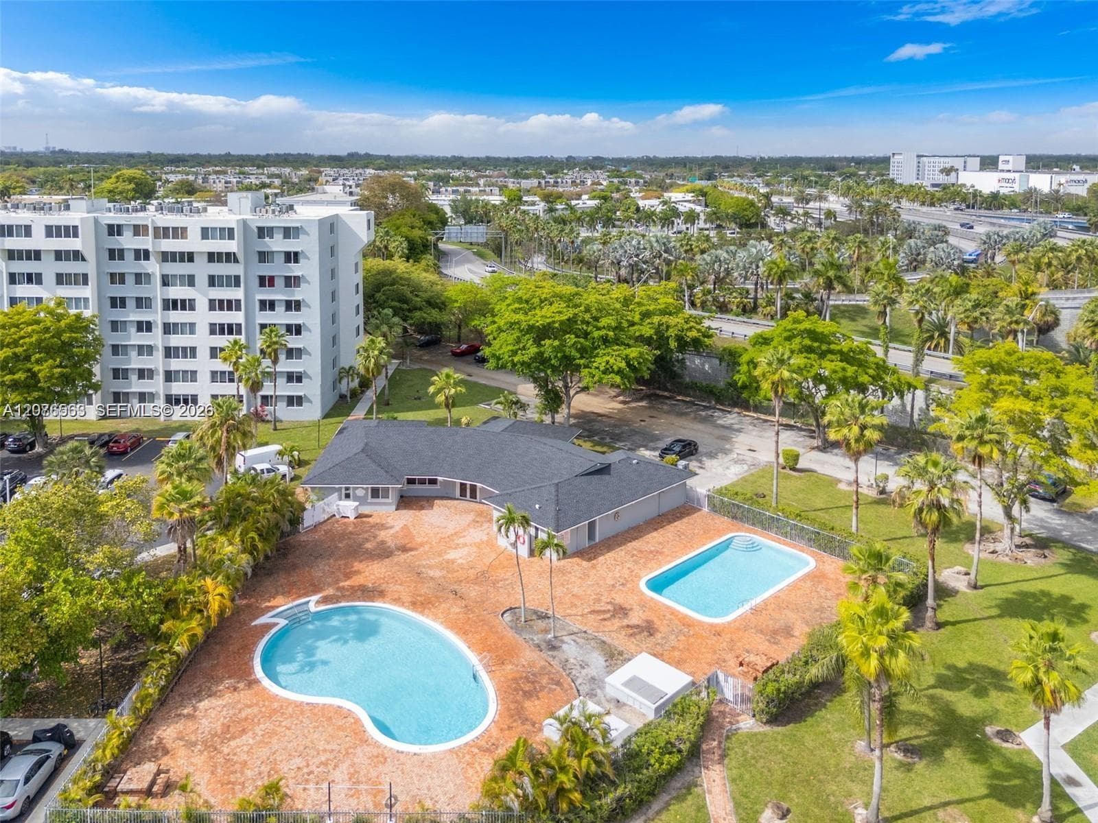 9143 SW 77th Ave # B802, Miami, FL 33156