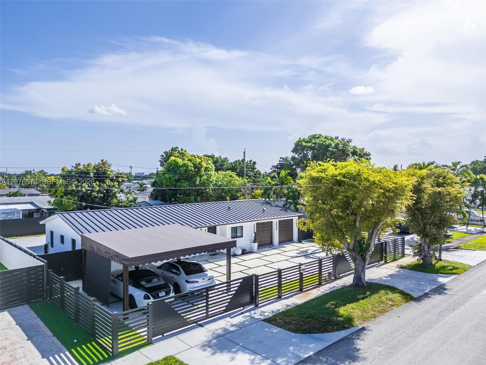 1270 W 64th Ter, Hialeah, FL 33012 — zdjęcie 2