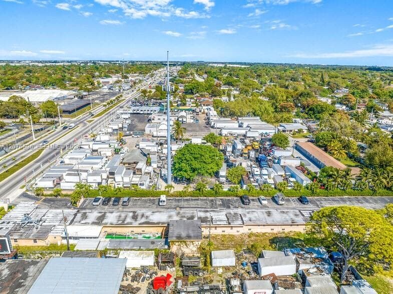 8975 NW 27th Ave, Miami, FL 33147 — zdjęcie 5