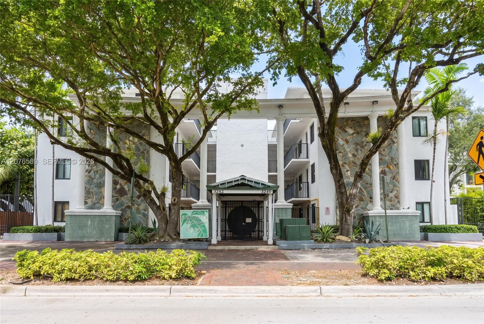 3240 Mary St # S308, Miami, FL 33133