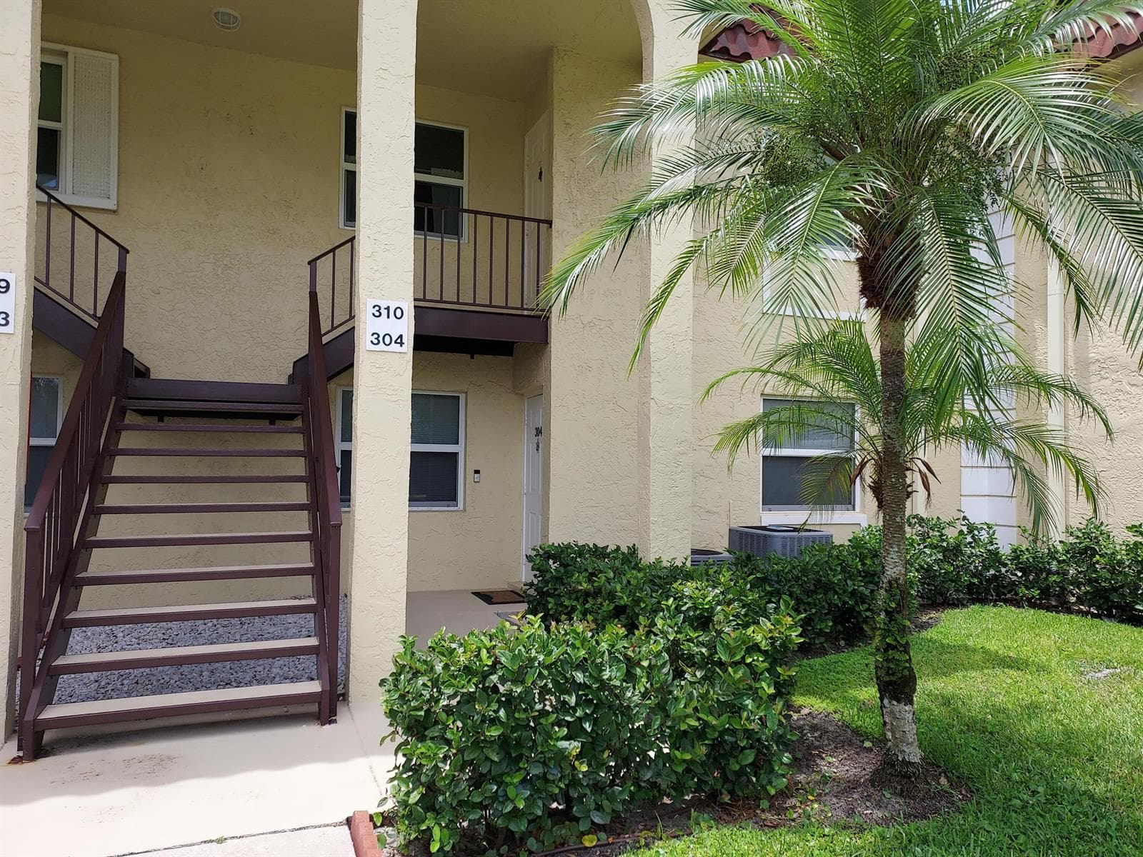 717 S US Hwy 1 # Unit 304, Jupiter, FL 33477