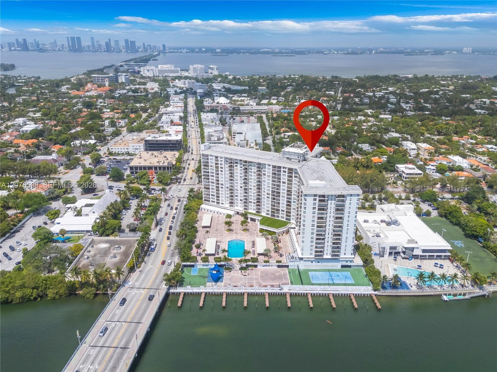 4101 Pine Tree Dr # 1105, Miami Beach, FL 33140 — zdjęcie 5