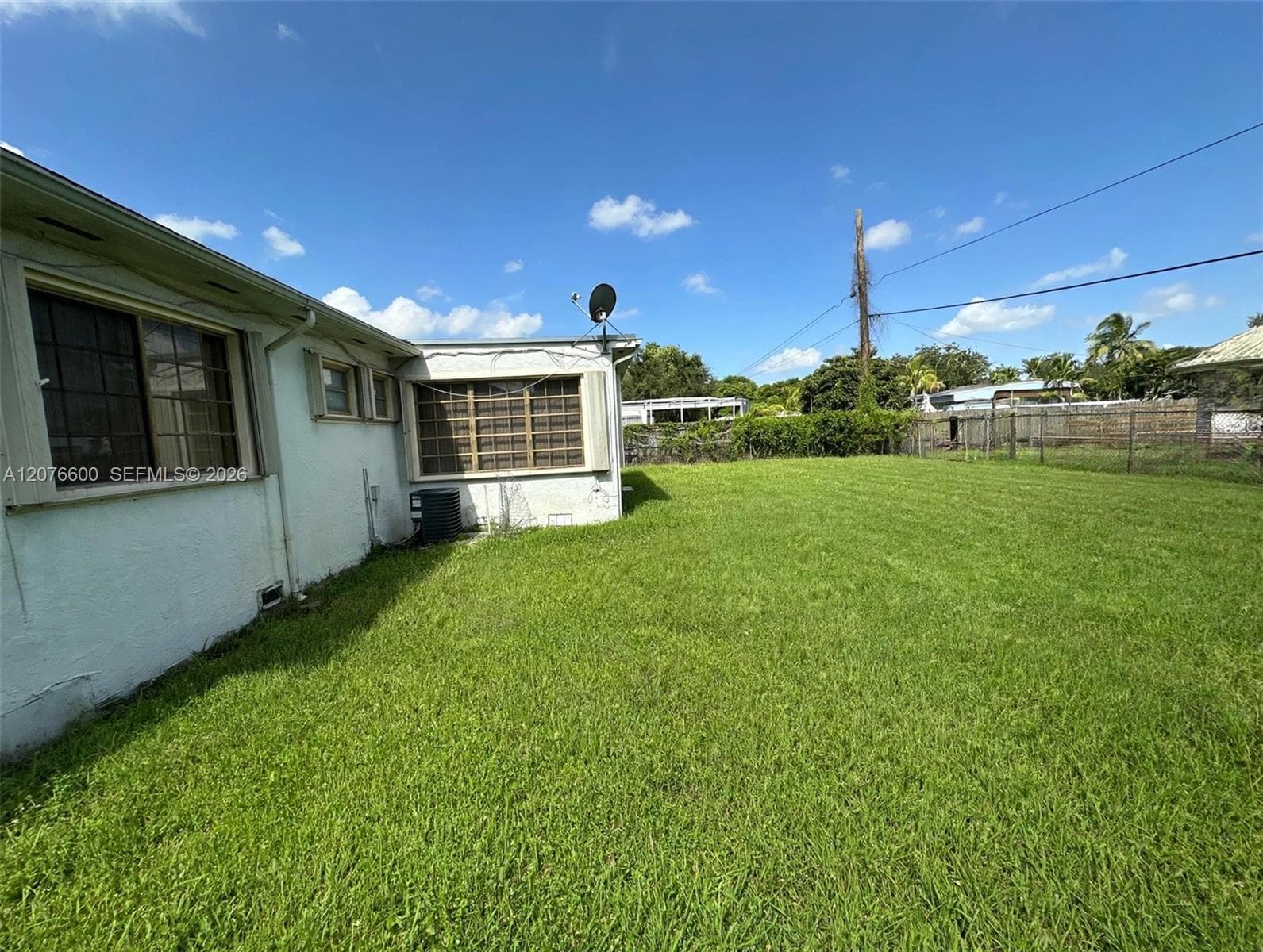 2961 NW 162nd St, Miami Gardens, FL 33054 — zdjęcie 3