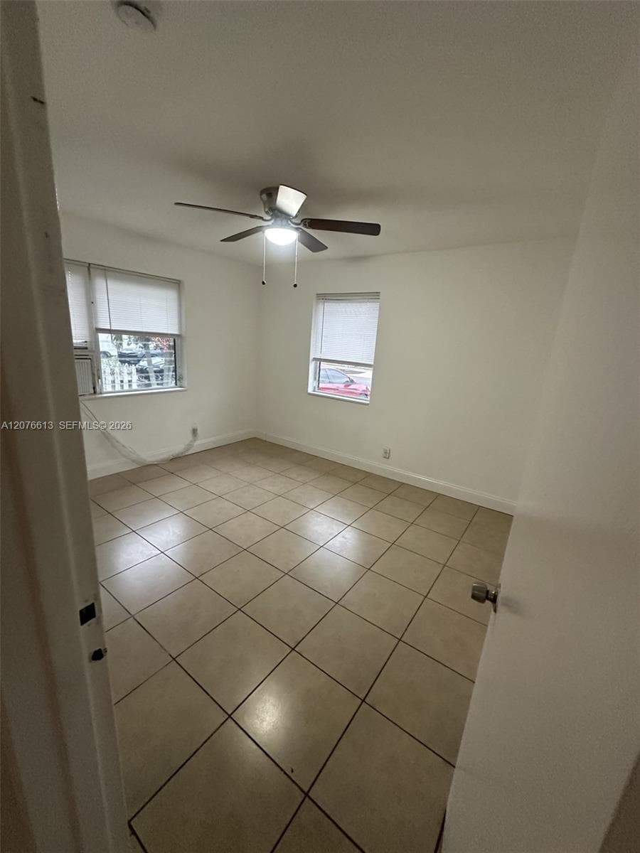 409 SW 4th Ter # w, Hallandale Beach, FL 33009 — zdjęcie 2