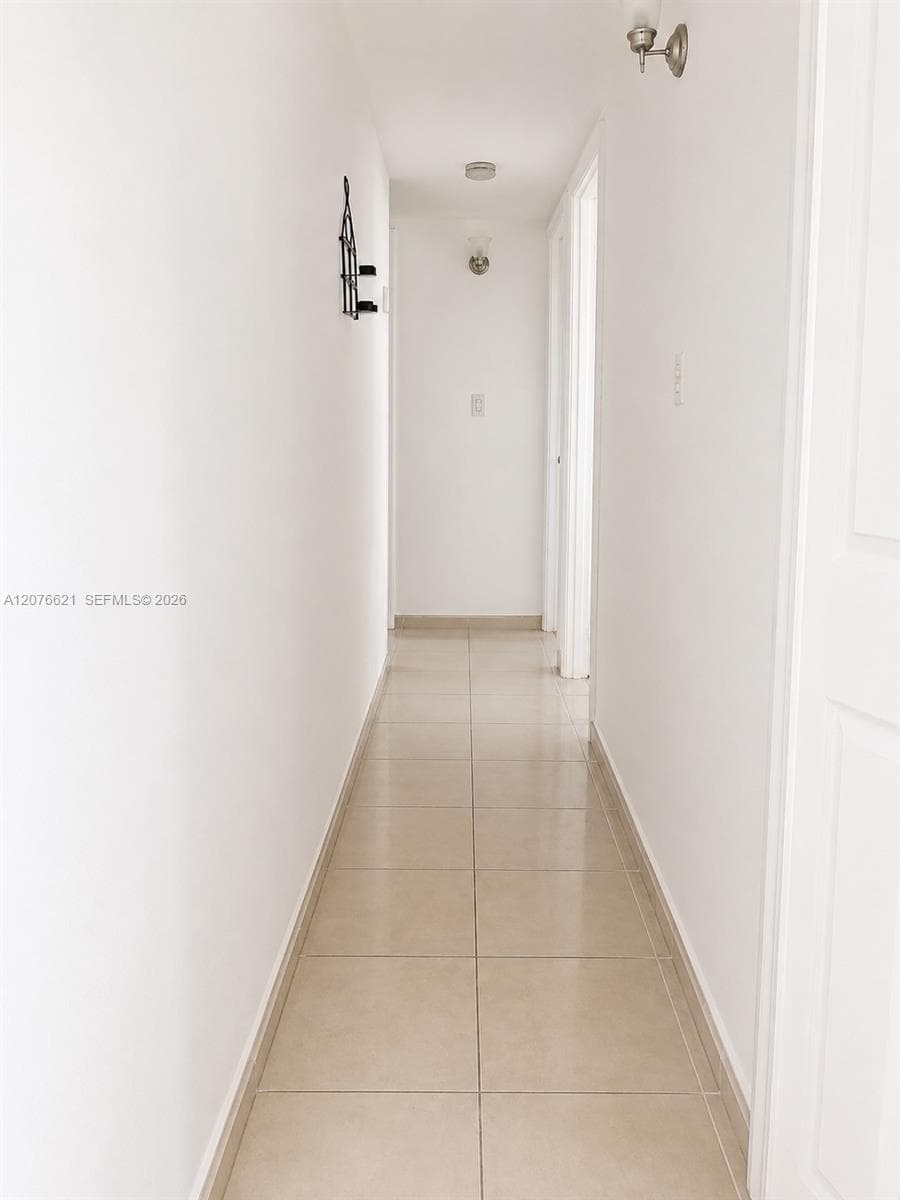 666 W 81st St # 103, Hialeah, FL 33014 — zdjęcie 3