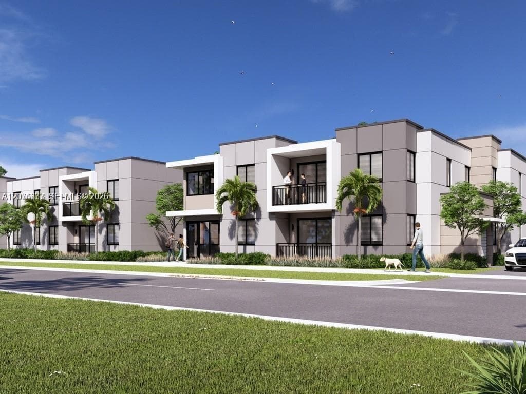 14315 SW 272nd St, Unincorporated Dade County, FL 33032