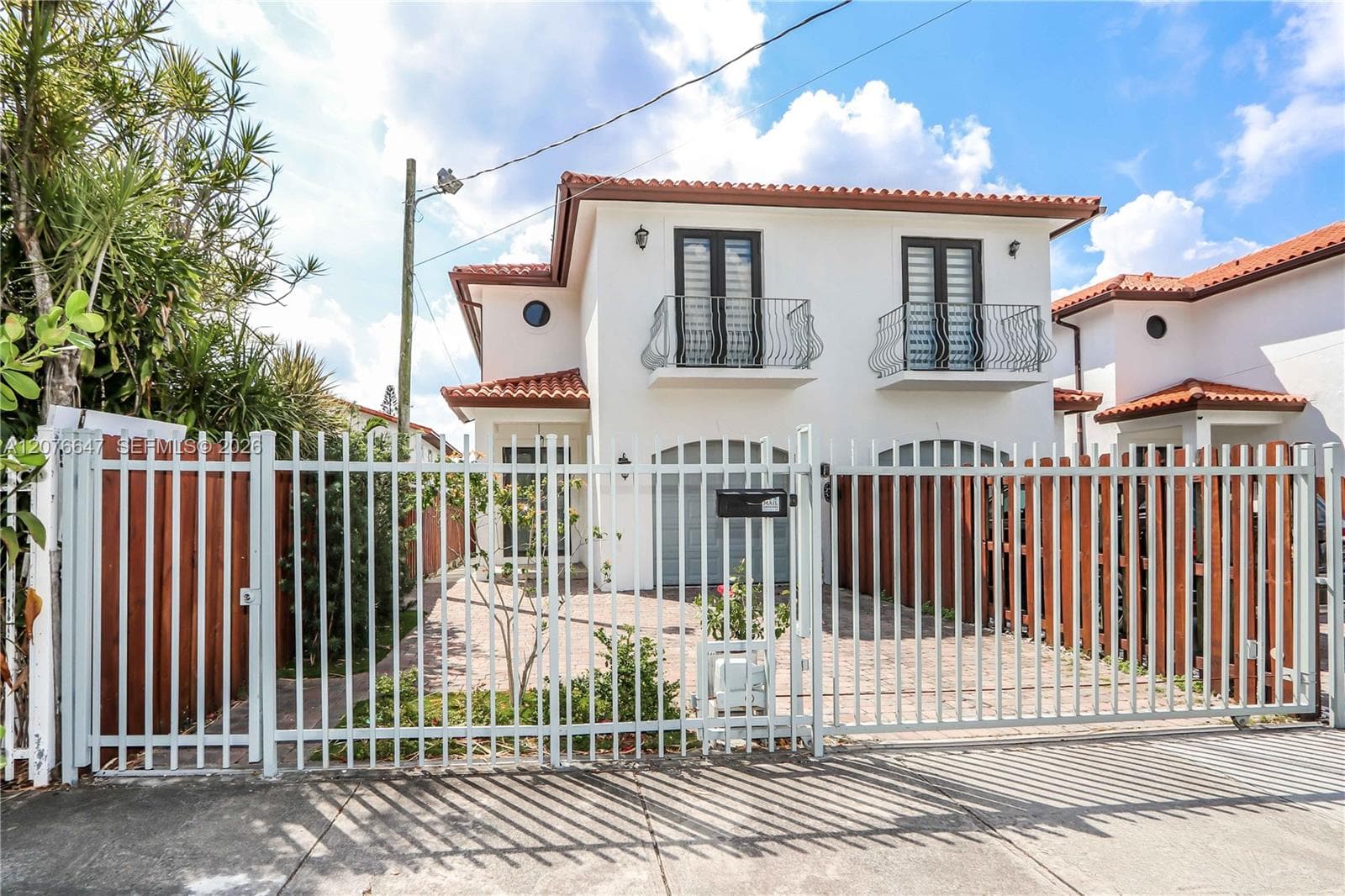 3018 SW 17th St, Miami, FL 33145 — zdjęcie 2