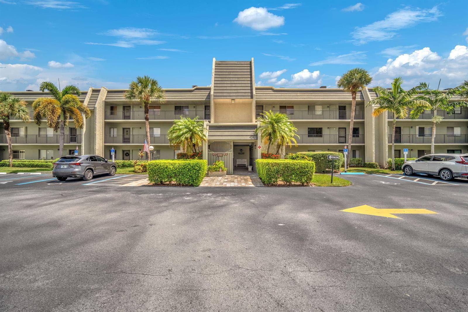 4090 Tivoli Court # 107, Lake Worth, FL 33467
