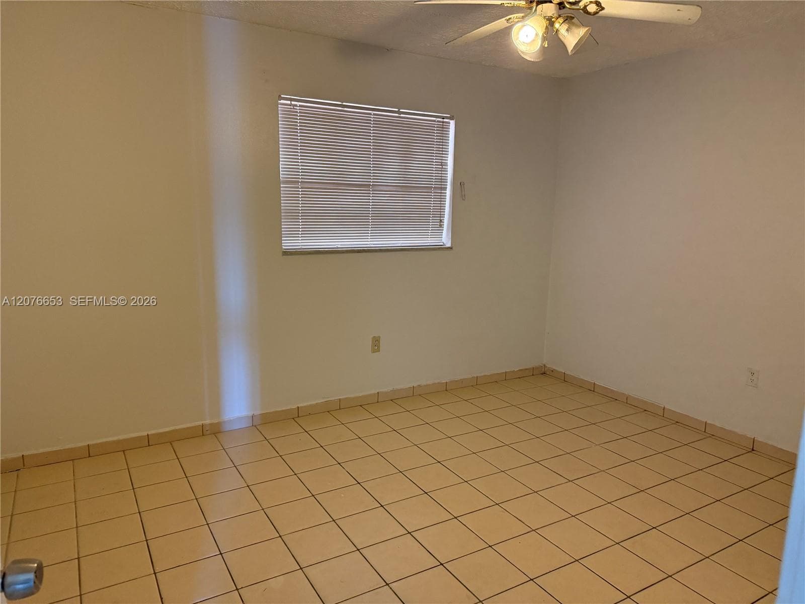6055 W 19th Ave # 311, Hialeah, FL 33012 — zdjęcie 2