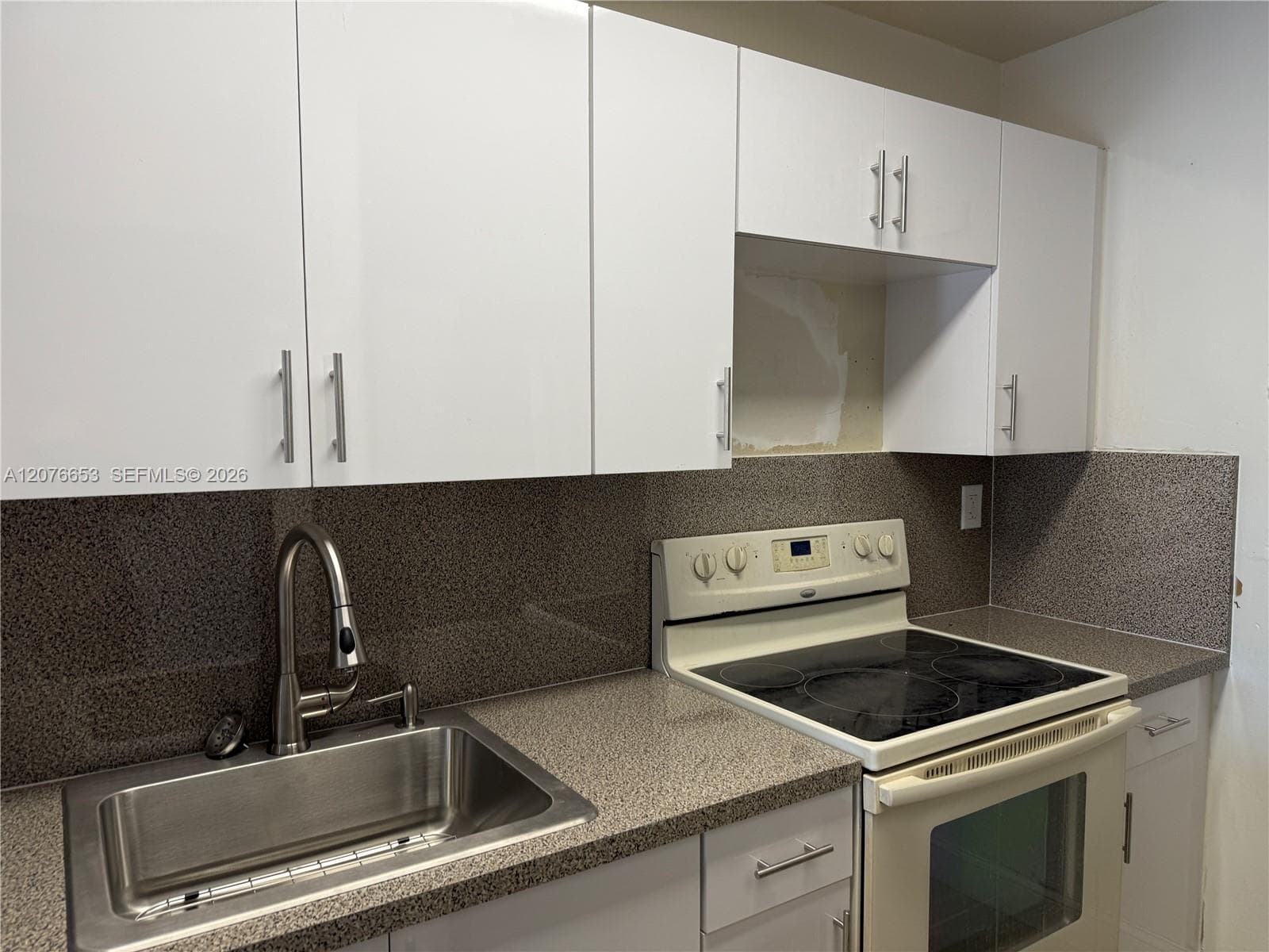 6055 W 19th Ave # 311, Hialeah, FL 33012 — zdjęcie 5